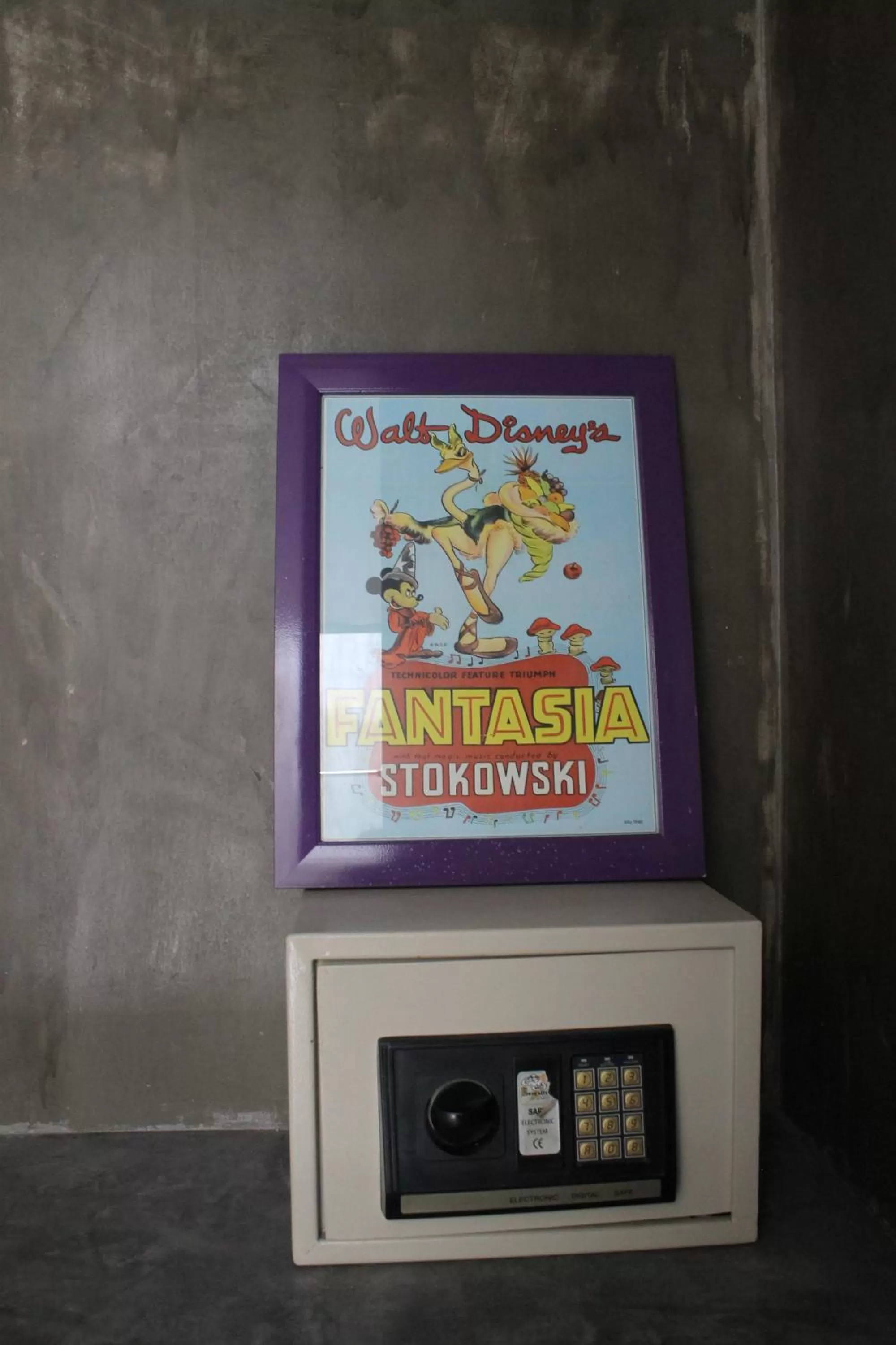 Property building in Villa Thapae