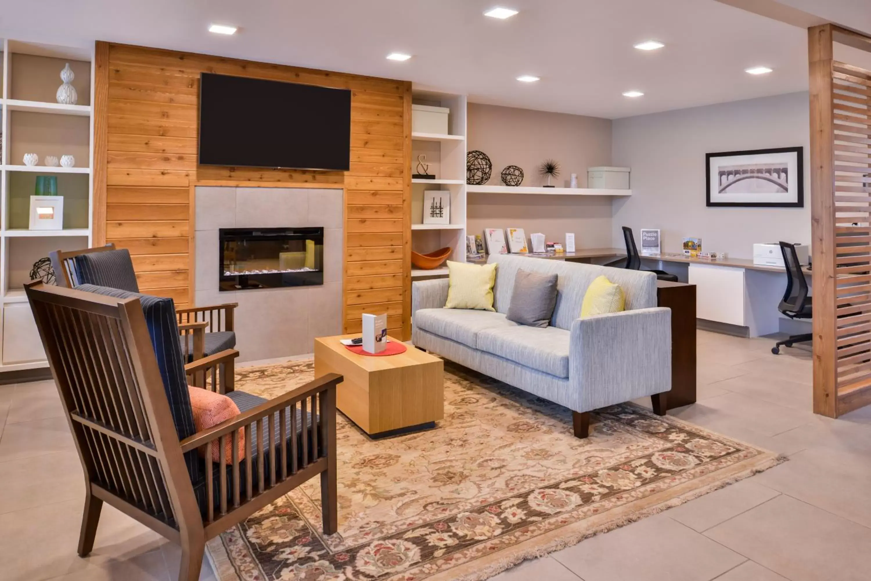 Lobby or reception, Seating Area in Country Inn & Suites by Radisson, Ft. Atkinson, WI