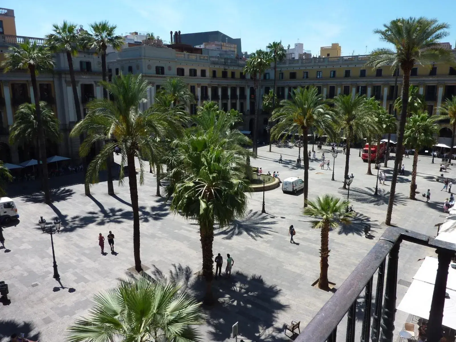 View (from property/room) in Roma Reial