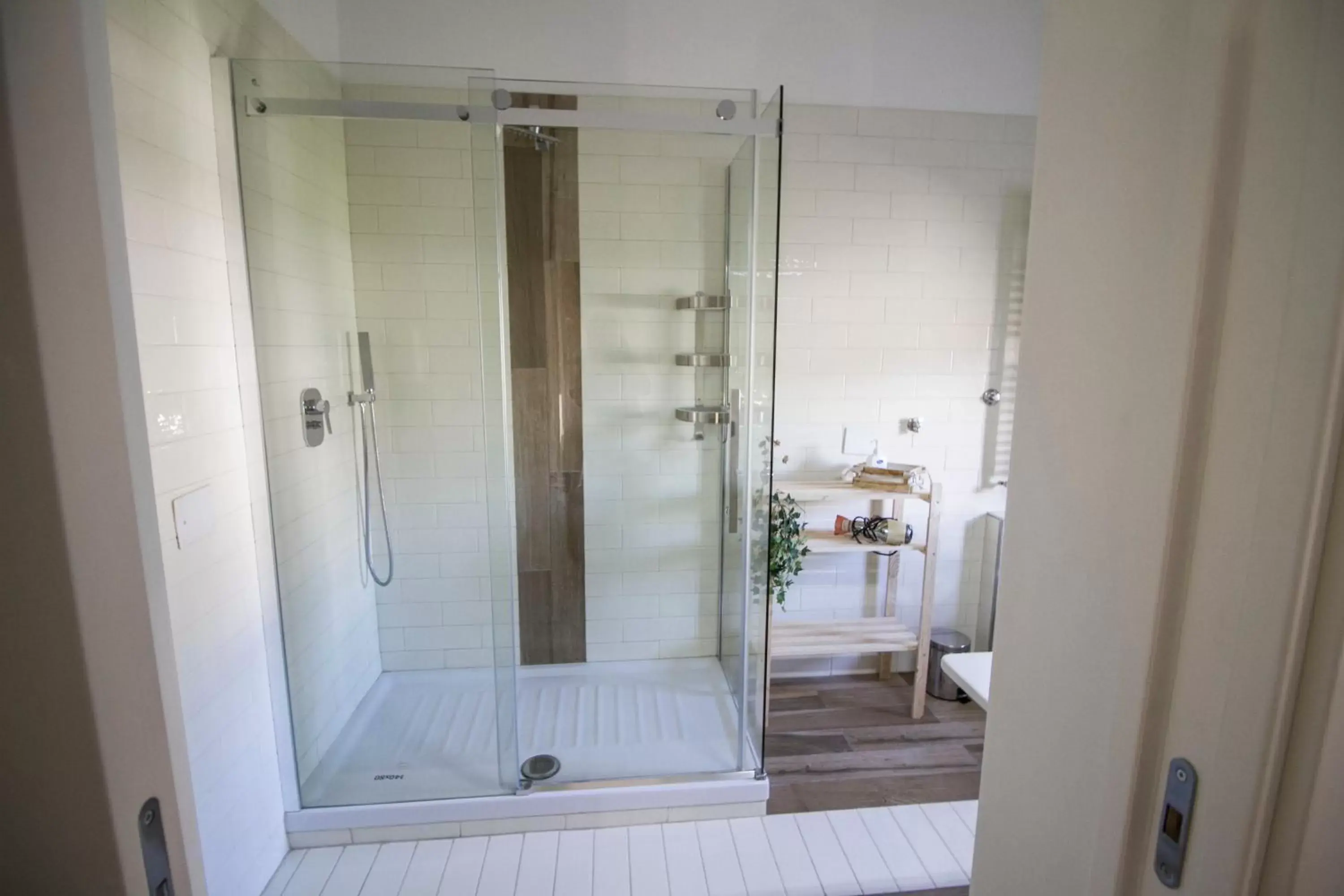 Shower, Bathroom in B&B ARENA