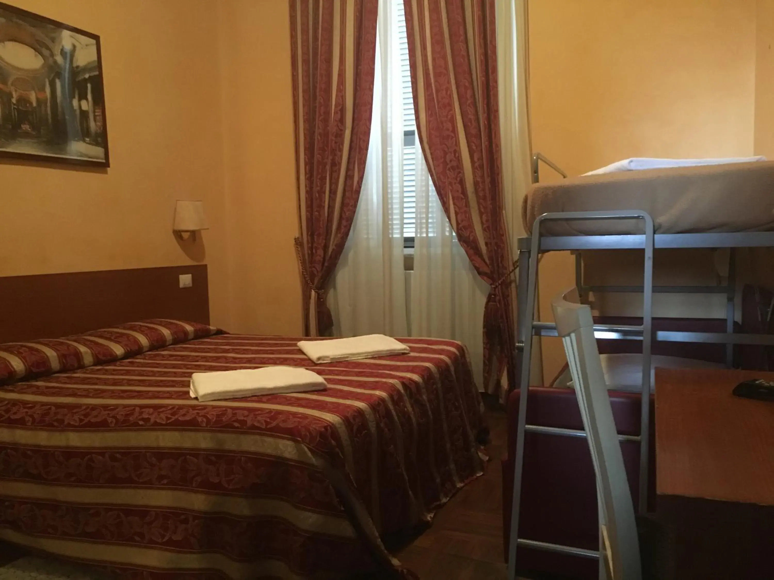 Photo of the whole room, Bunk Bed in Beautiful Place In Rome