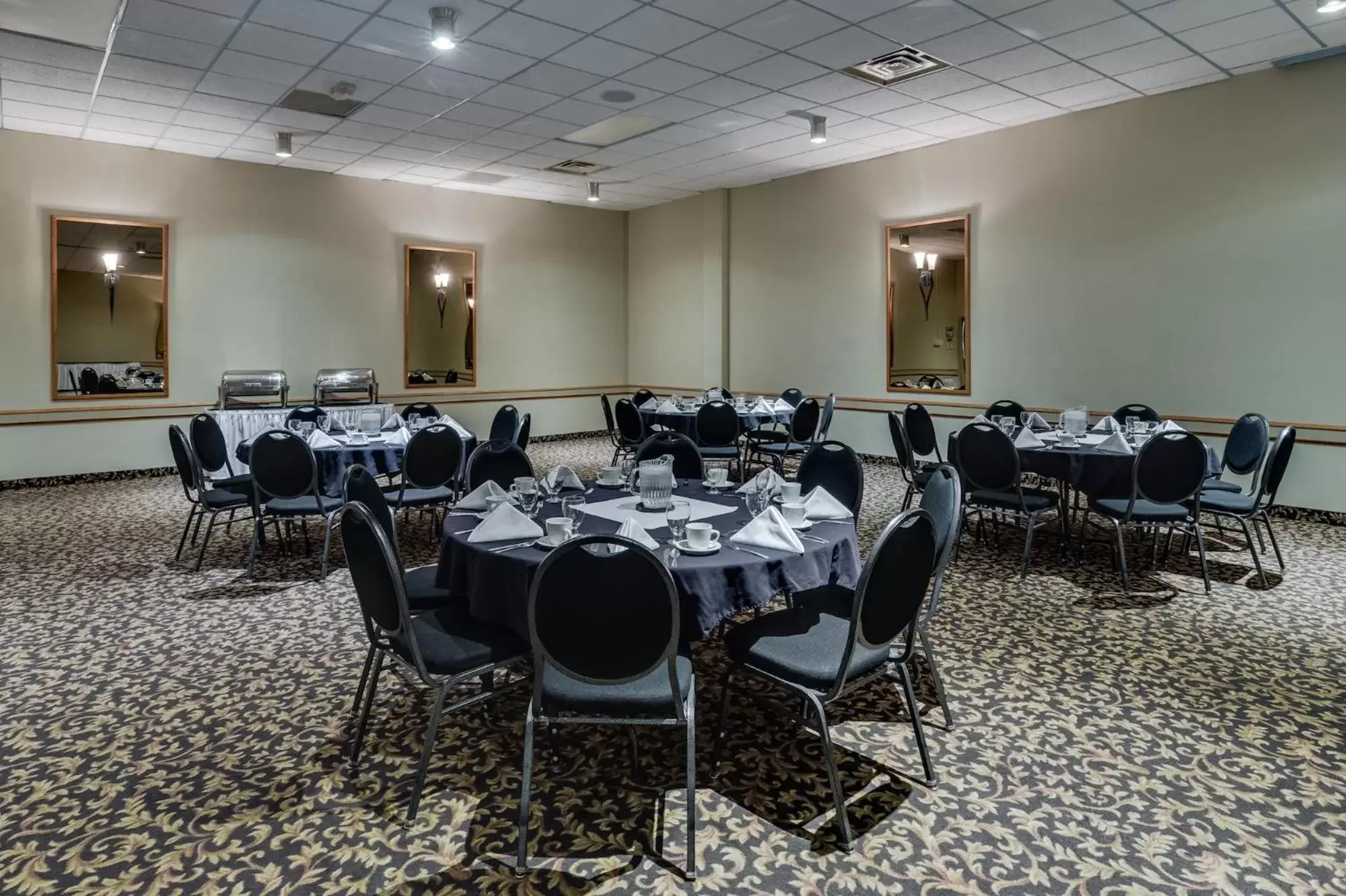 Banquet/Function facilities in Heritage Inn Hotel & Convention Centre - Moose Jaw