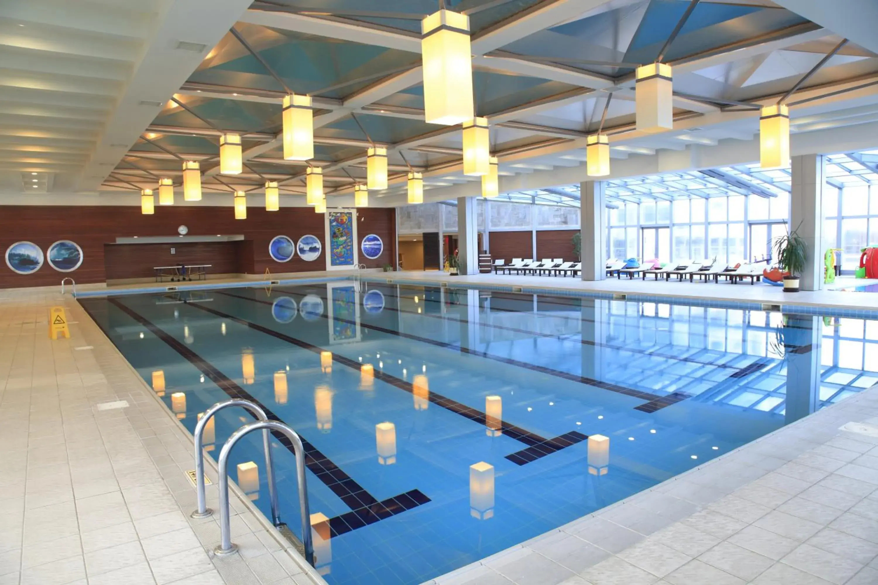 Fitness centre/facilities, Swimming Pool in Kolin Hotel