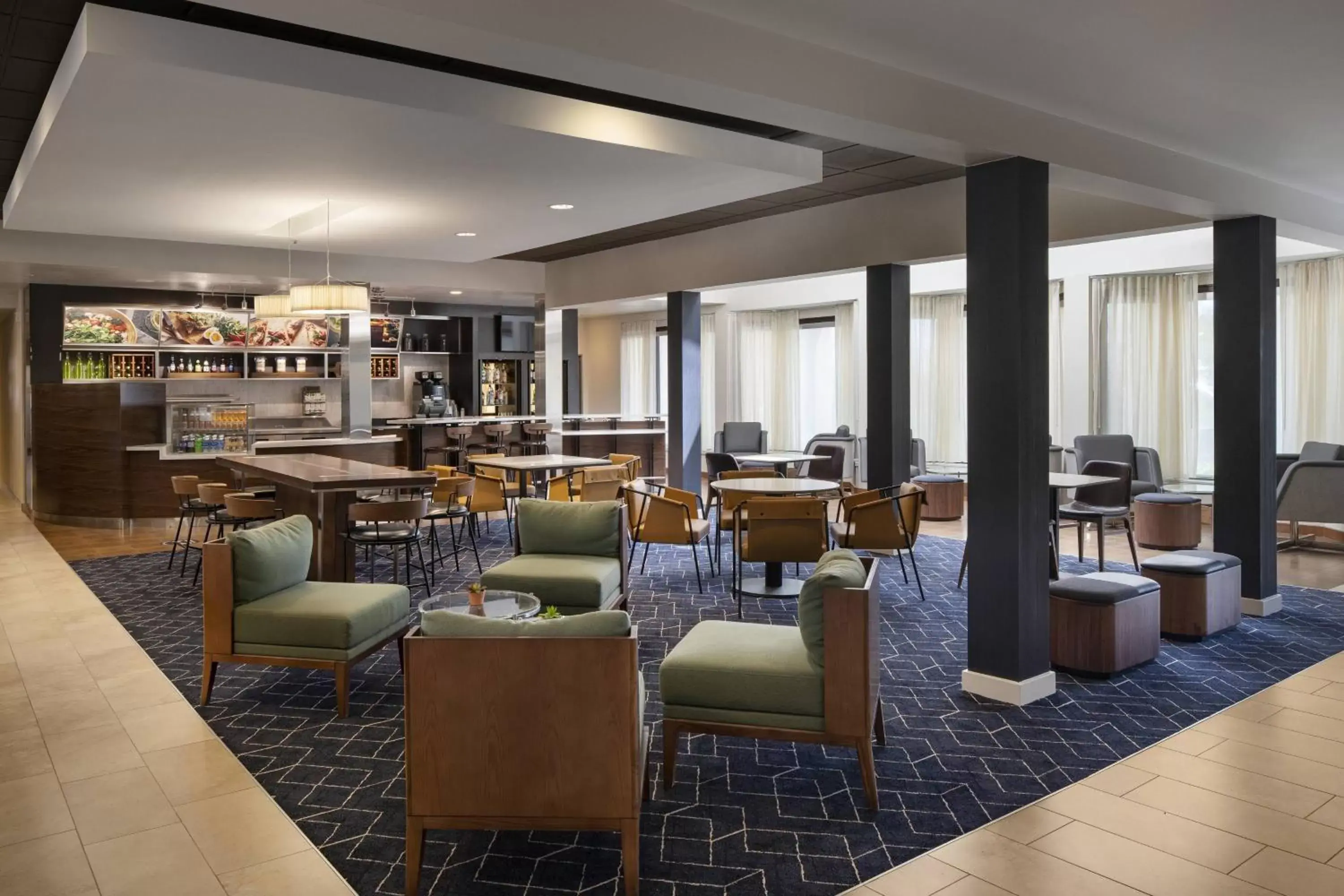 Lobby or reception, Lounge/Bar in Courtyard by Marriott Palm Springs