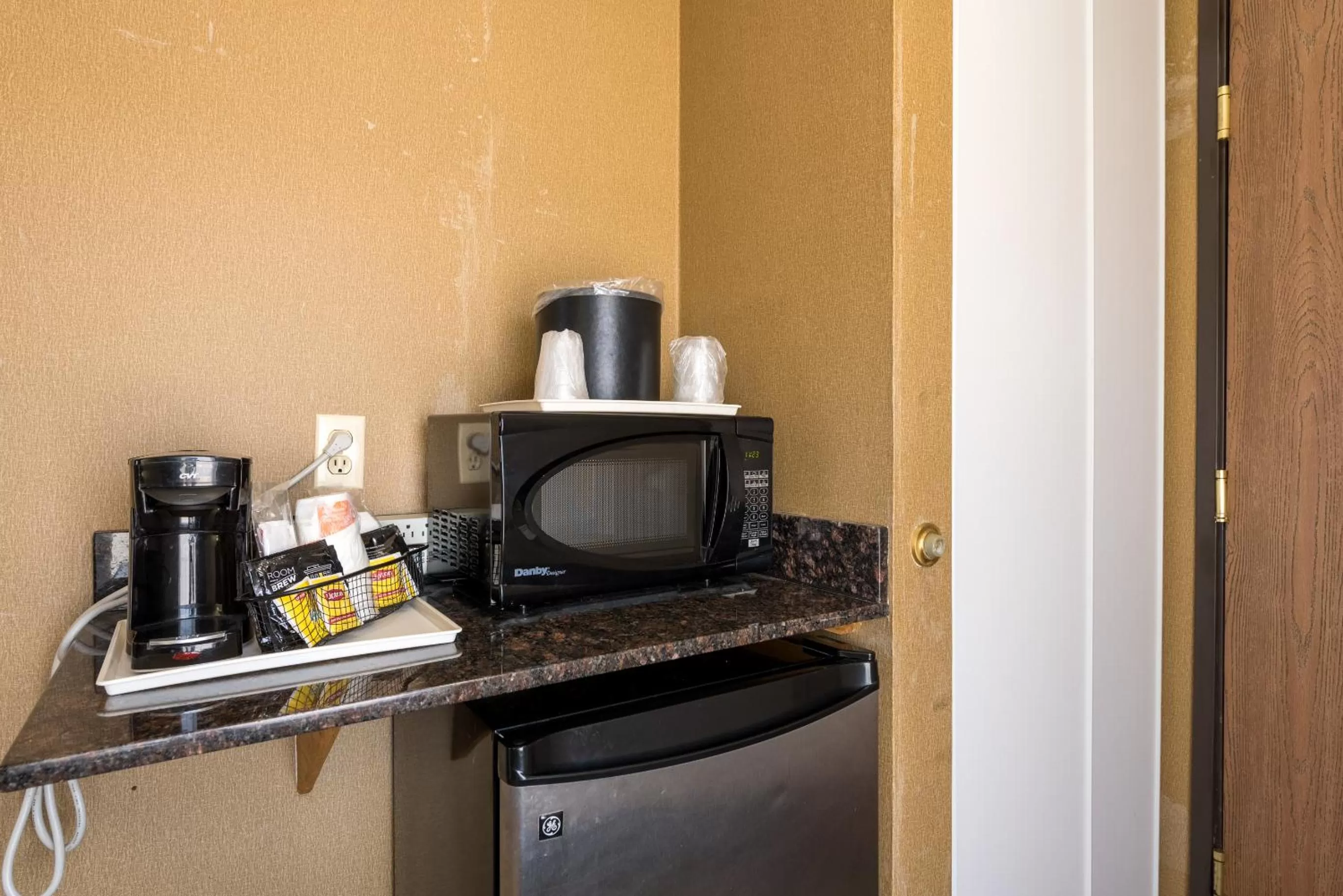 Coffee/tea facilities in Comfort Inn & Suites Alamosa
