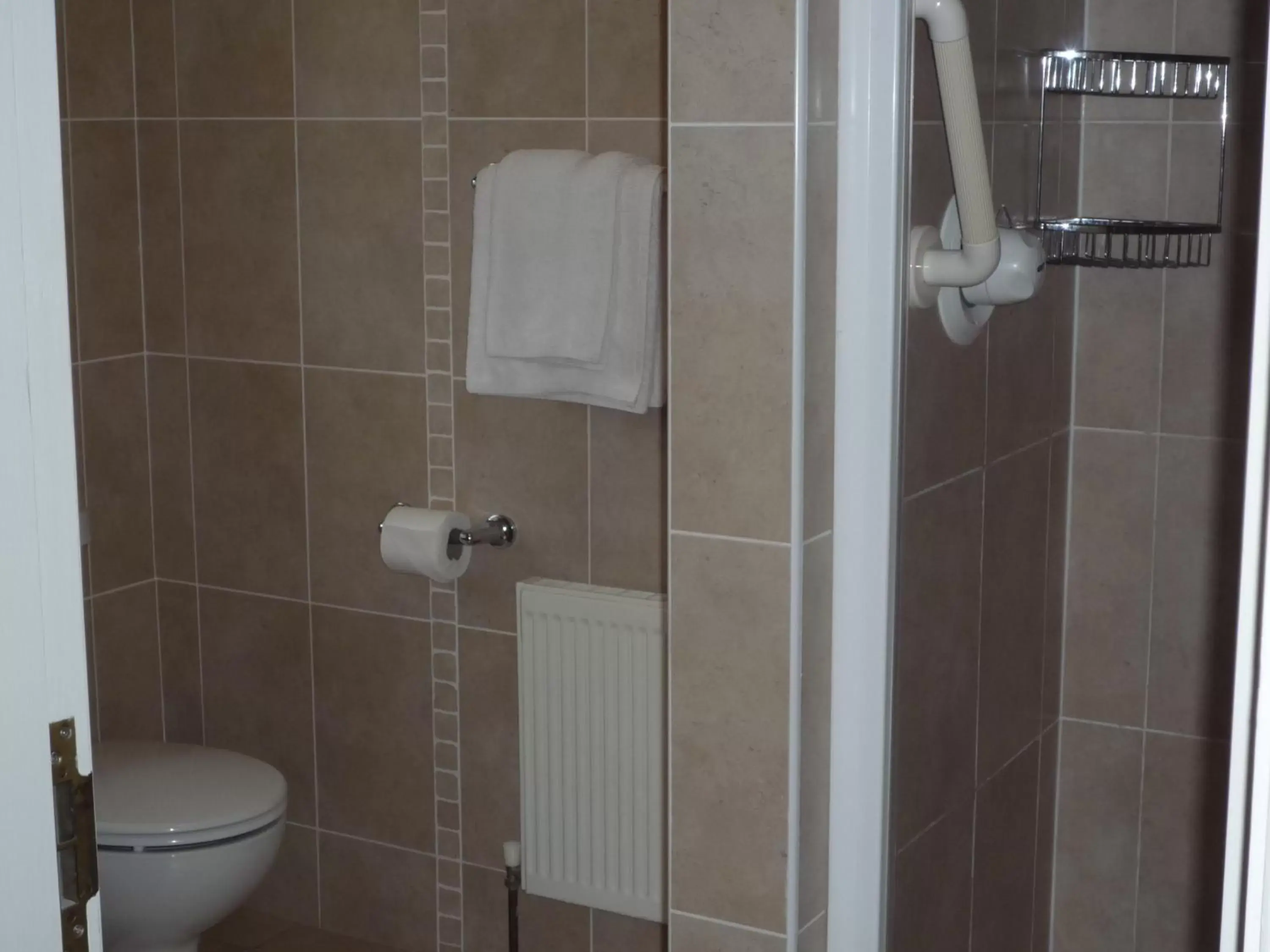 Bathroom in Avlon House Bed and Breakfast