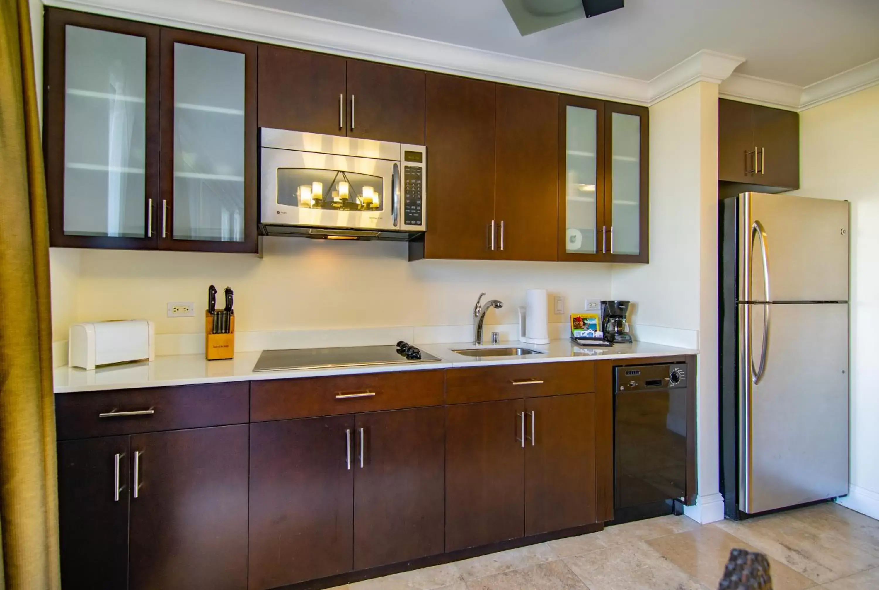 Kitchen or kitchenette, Kitchen/Kitchenette in Regency on Beachwalk Waikiki by OUTRIGGER