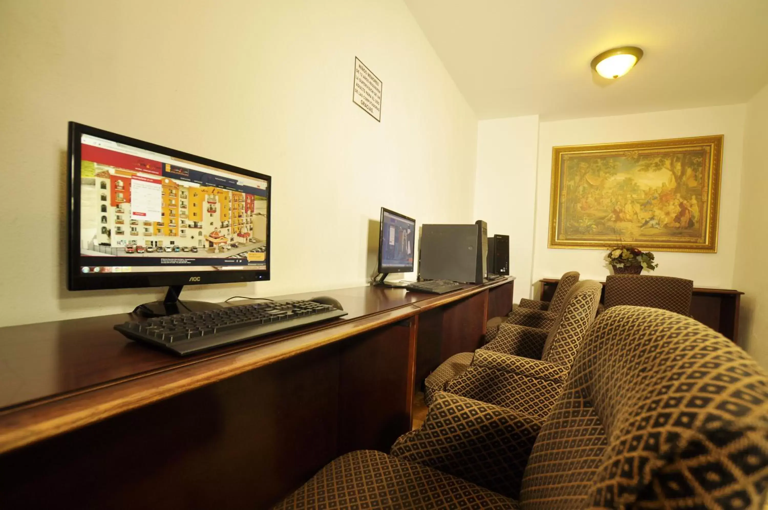 Business facilities, TV/Entertainment Center in Hotel María Bonita Consulado Americano