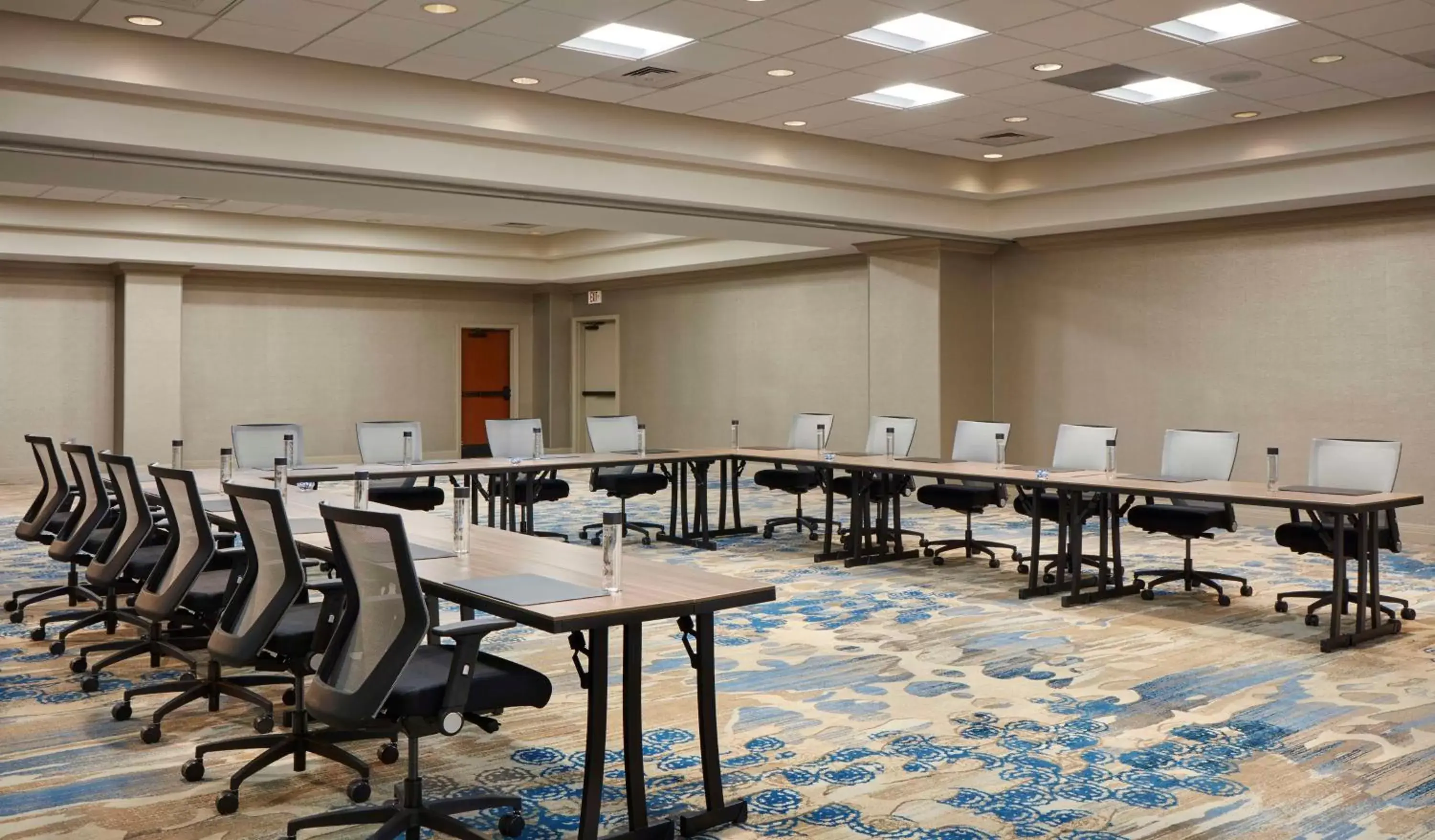 Meeting/conference room in DoubleTree by Hilton Hotel Orlando at SeaWorld