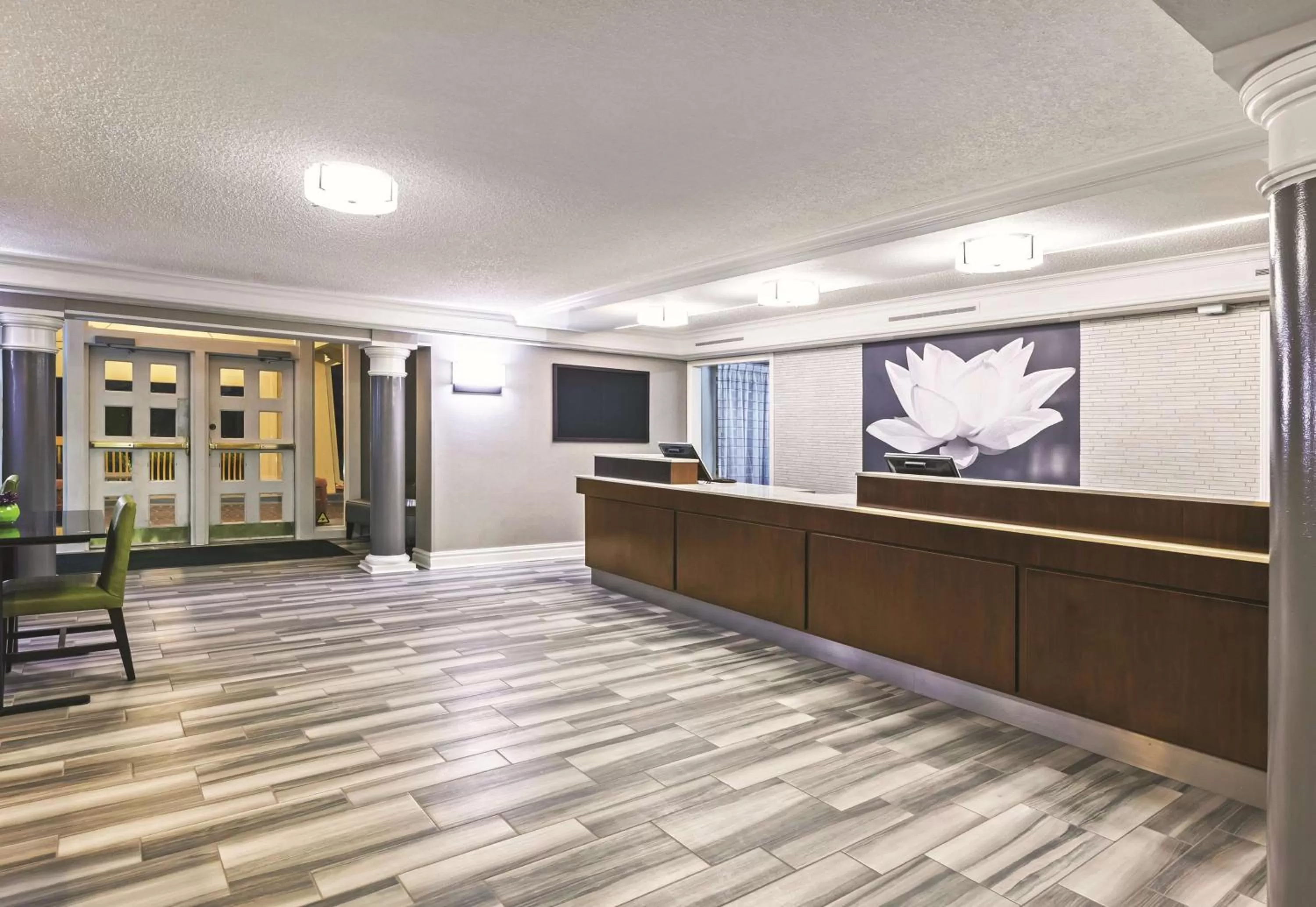 Lobby or reception in La Quinta Inn by Wyndham Midland