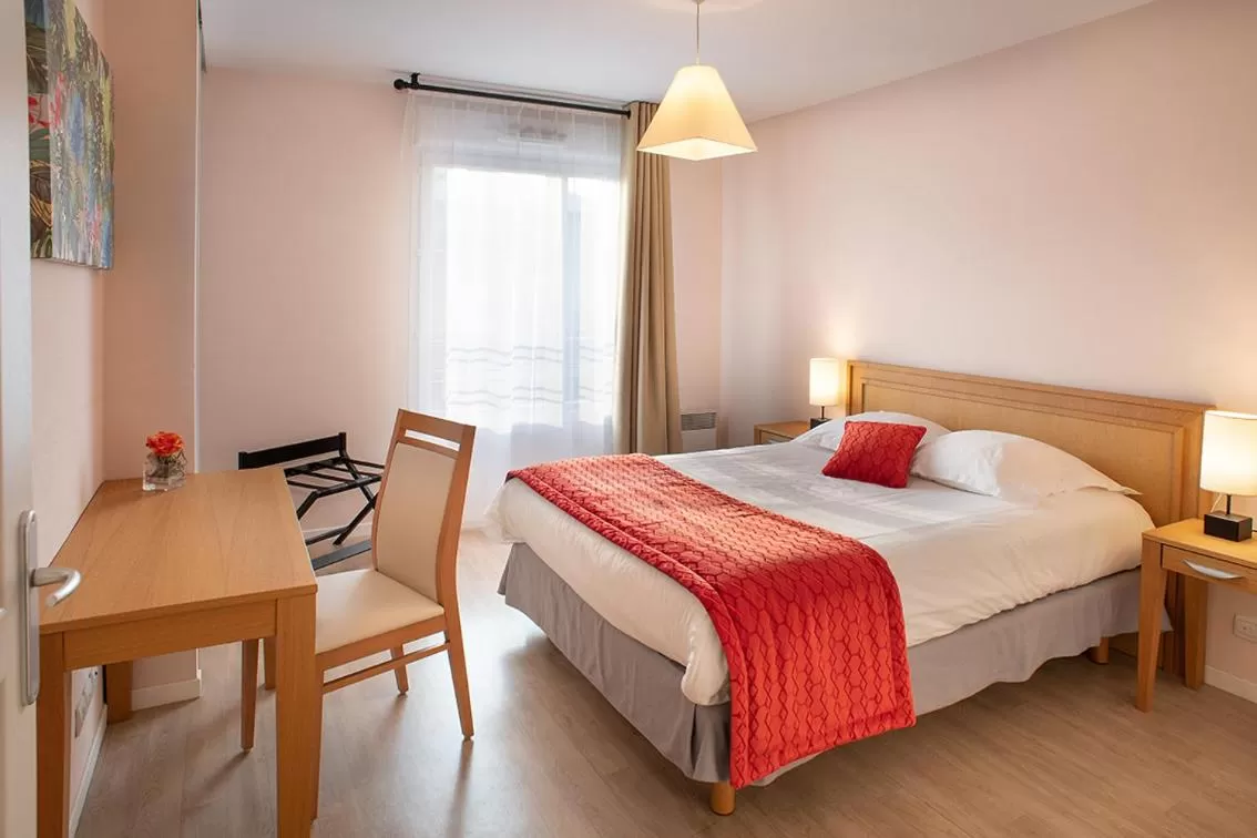 Photo of the whole room, Bed in DOMITYS LES SABLES D'OR