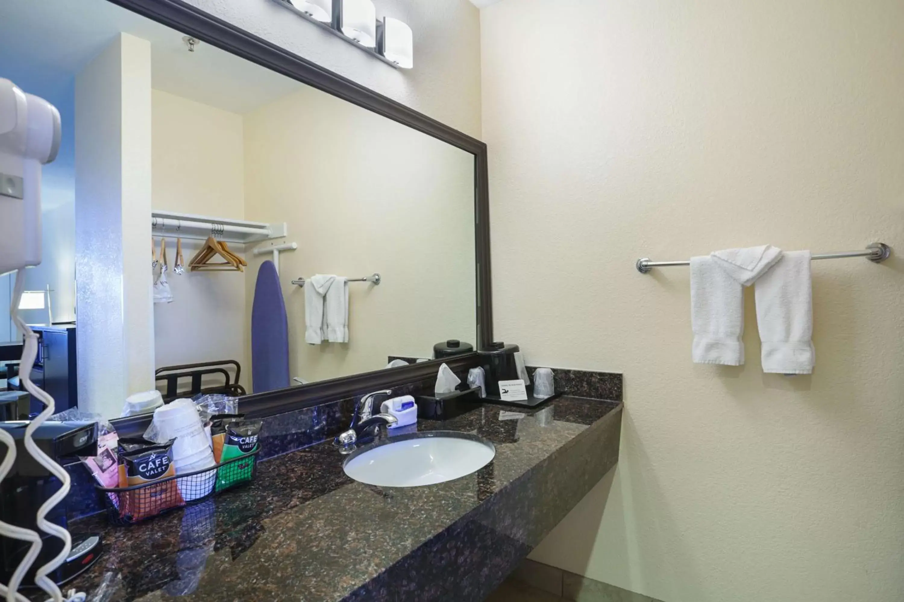 Bathroom in Best Western Superstition Springs Inn