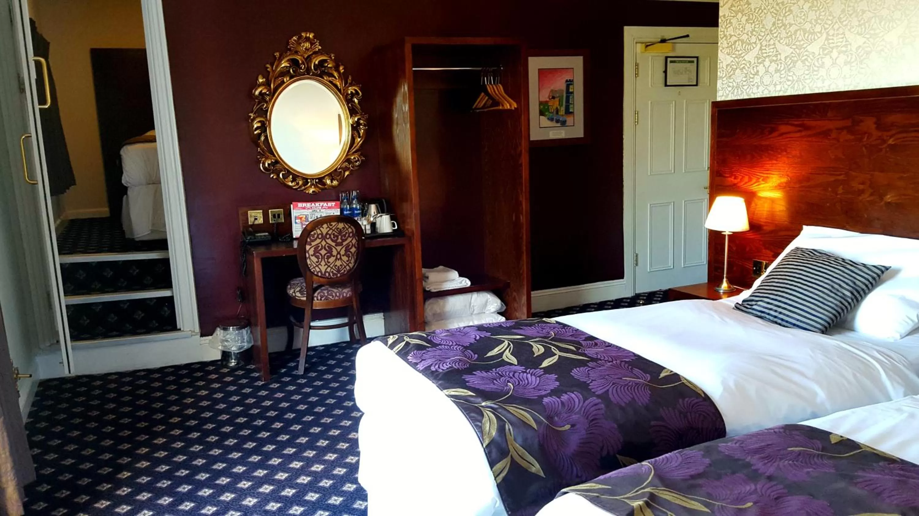 Bedroom, Bed in The Foley Arms Hotel Wetherspoon