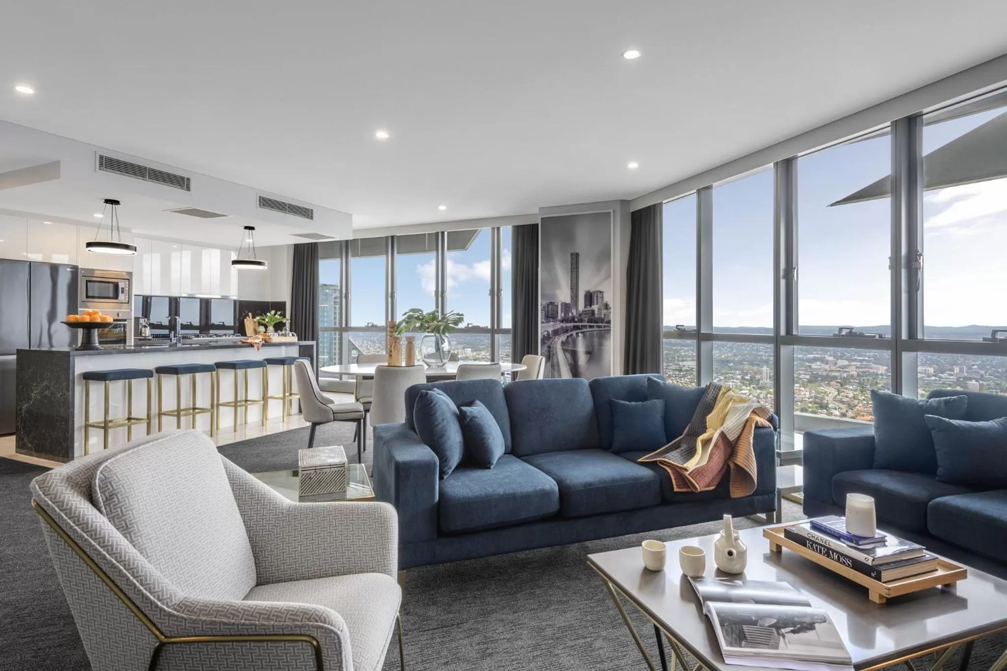 Kitchen or kitchenette in Meriton Suites Herschel Street, Brisbane