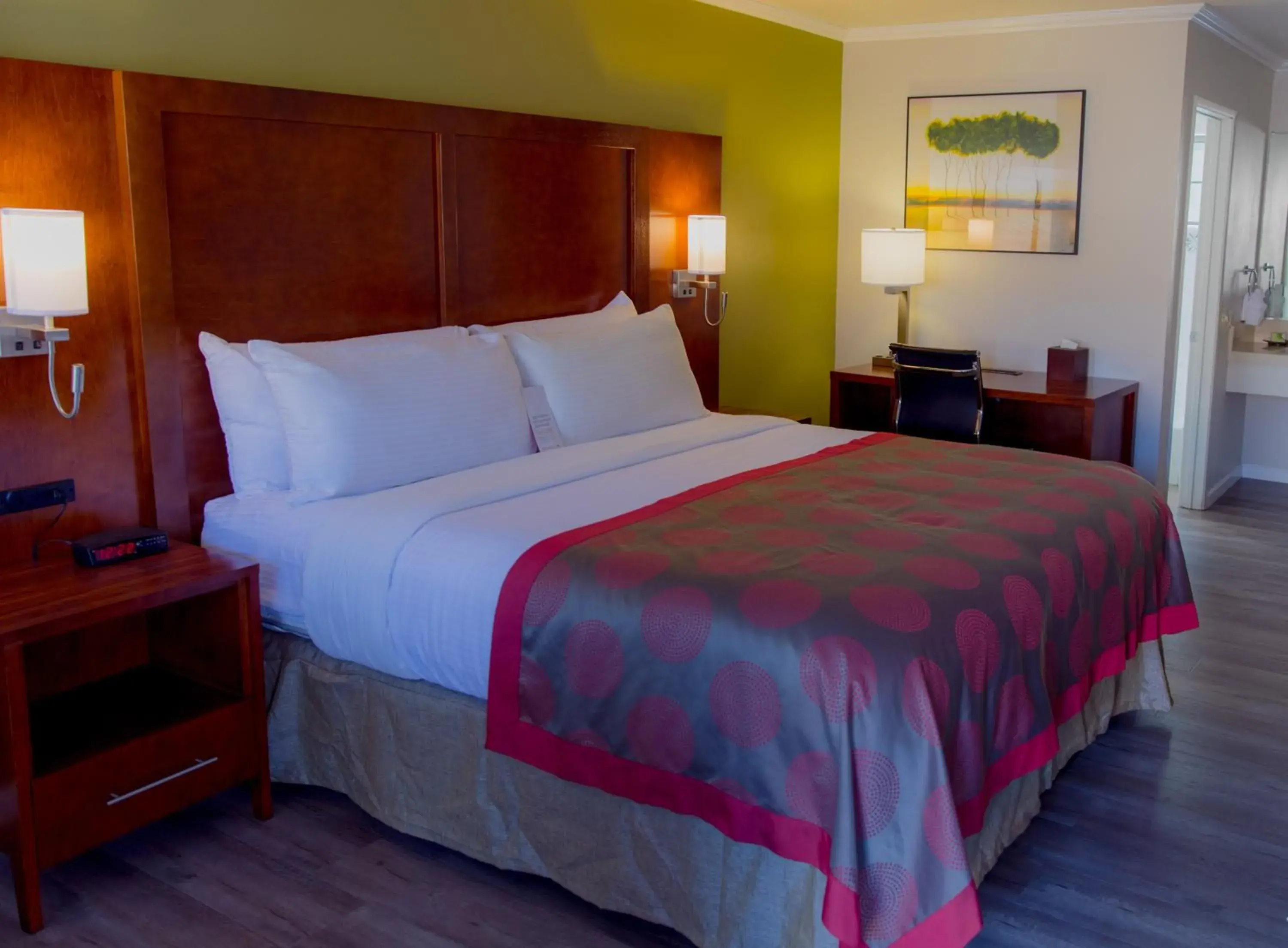 Bed in Ramada by Wyndham Mountain View
