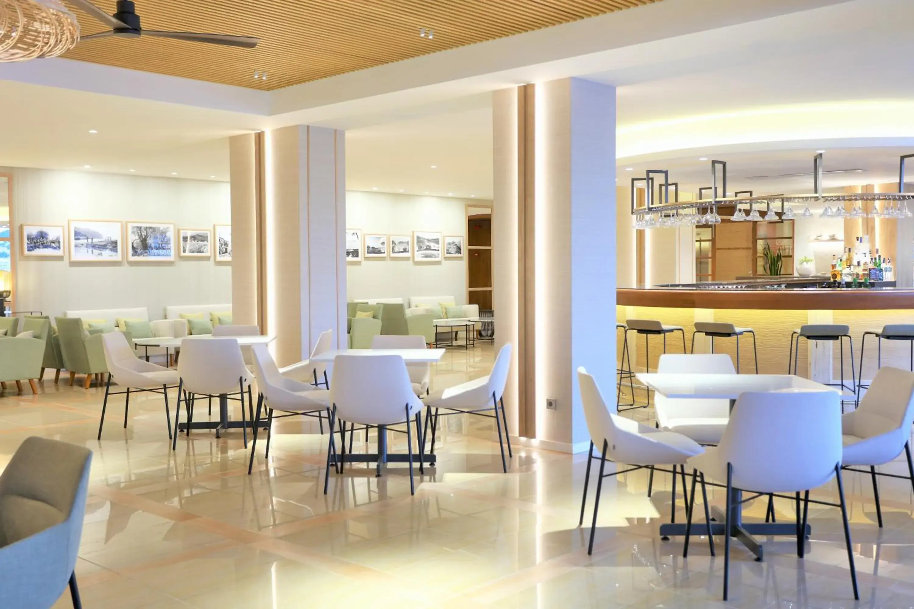 Lounge or bar, Restaurant/Places to Eat in Iberostar Jardin del Sol Suites - Adults Only