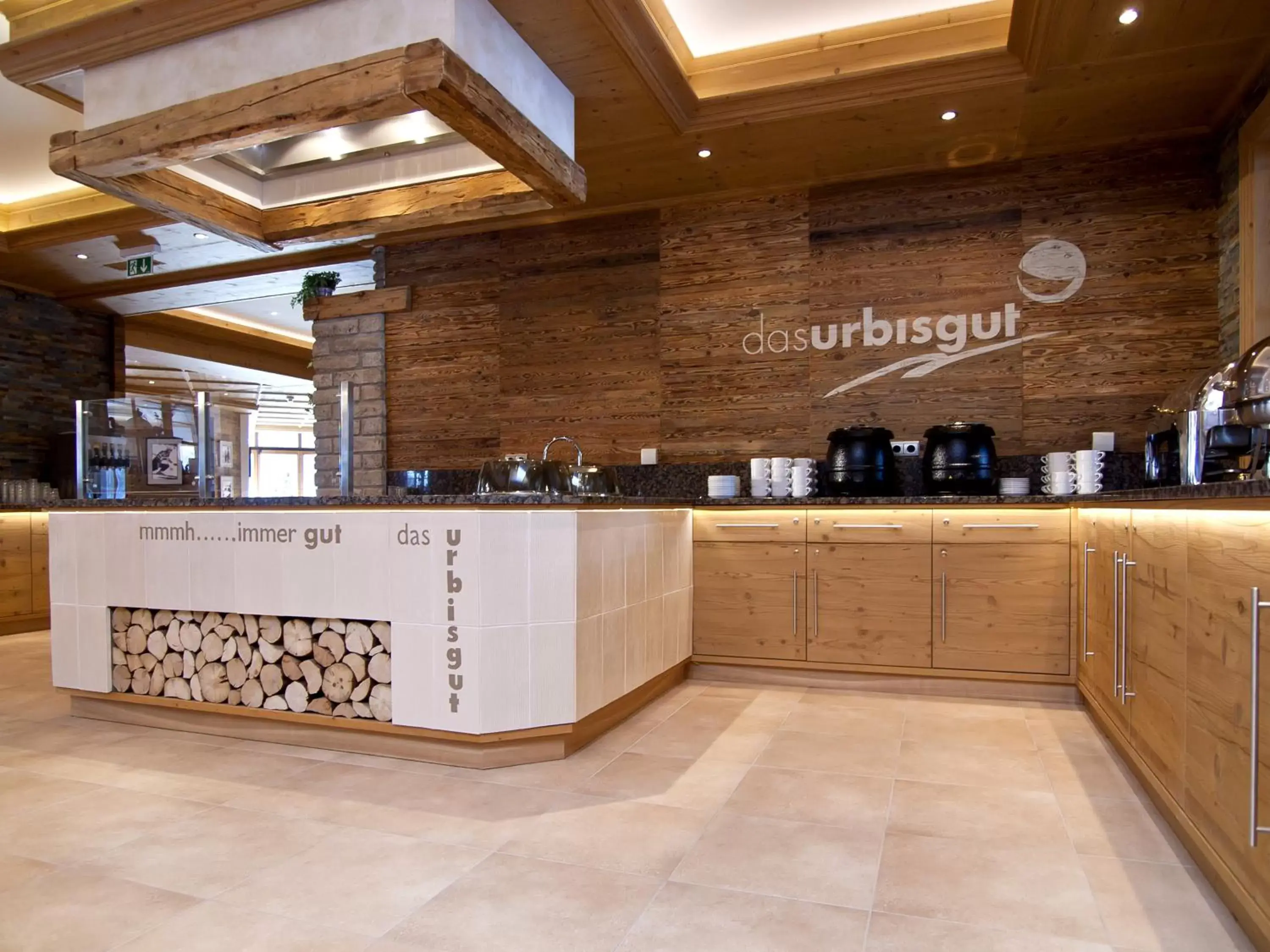 Restaurant/places to eat in Hotel Das Urbisgut