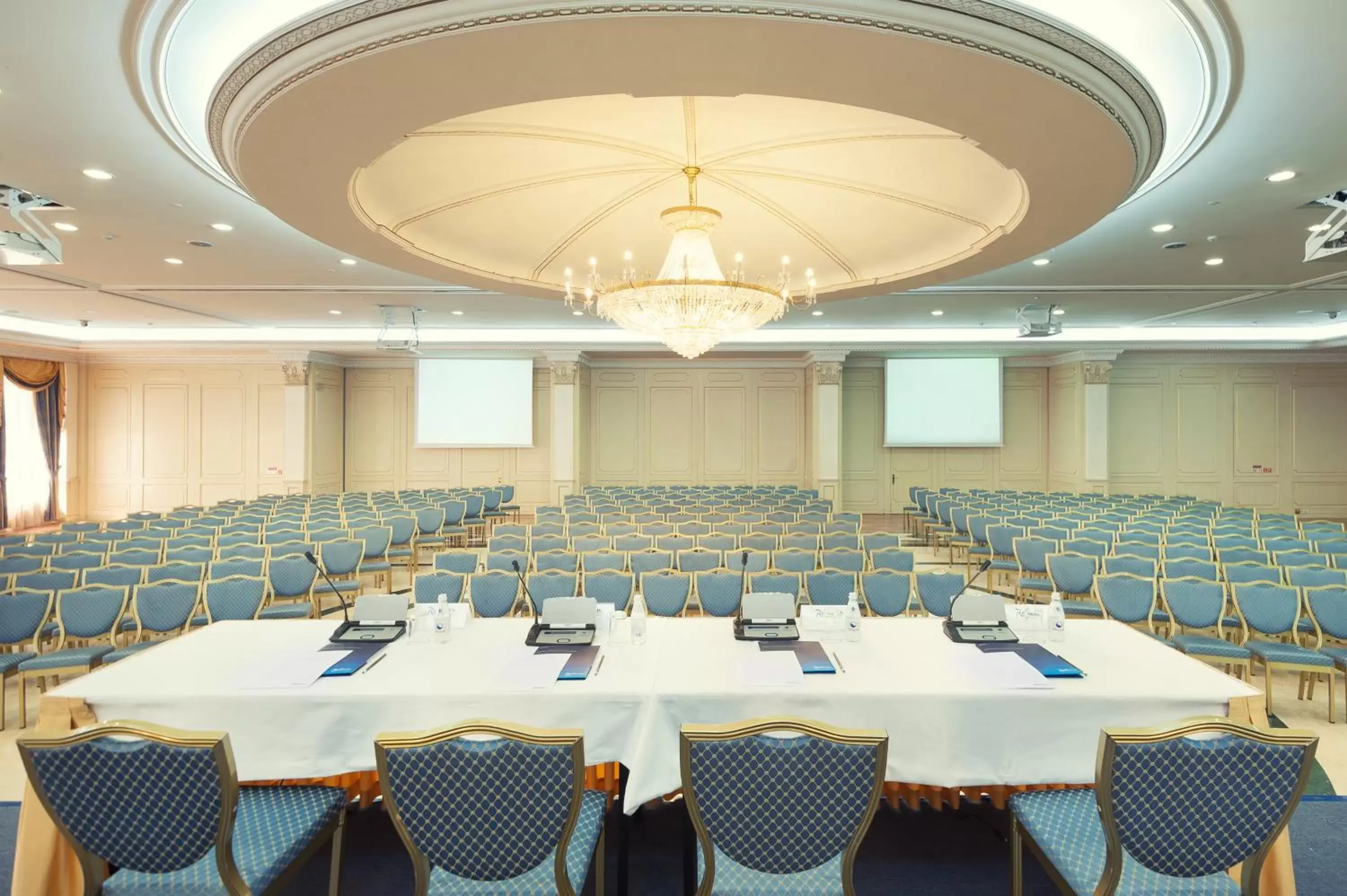 Banquet/Function facilities in Radisson Hotel Astana