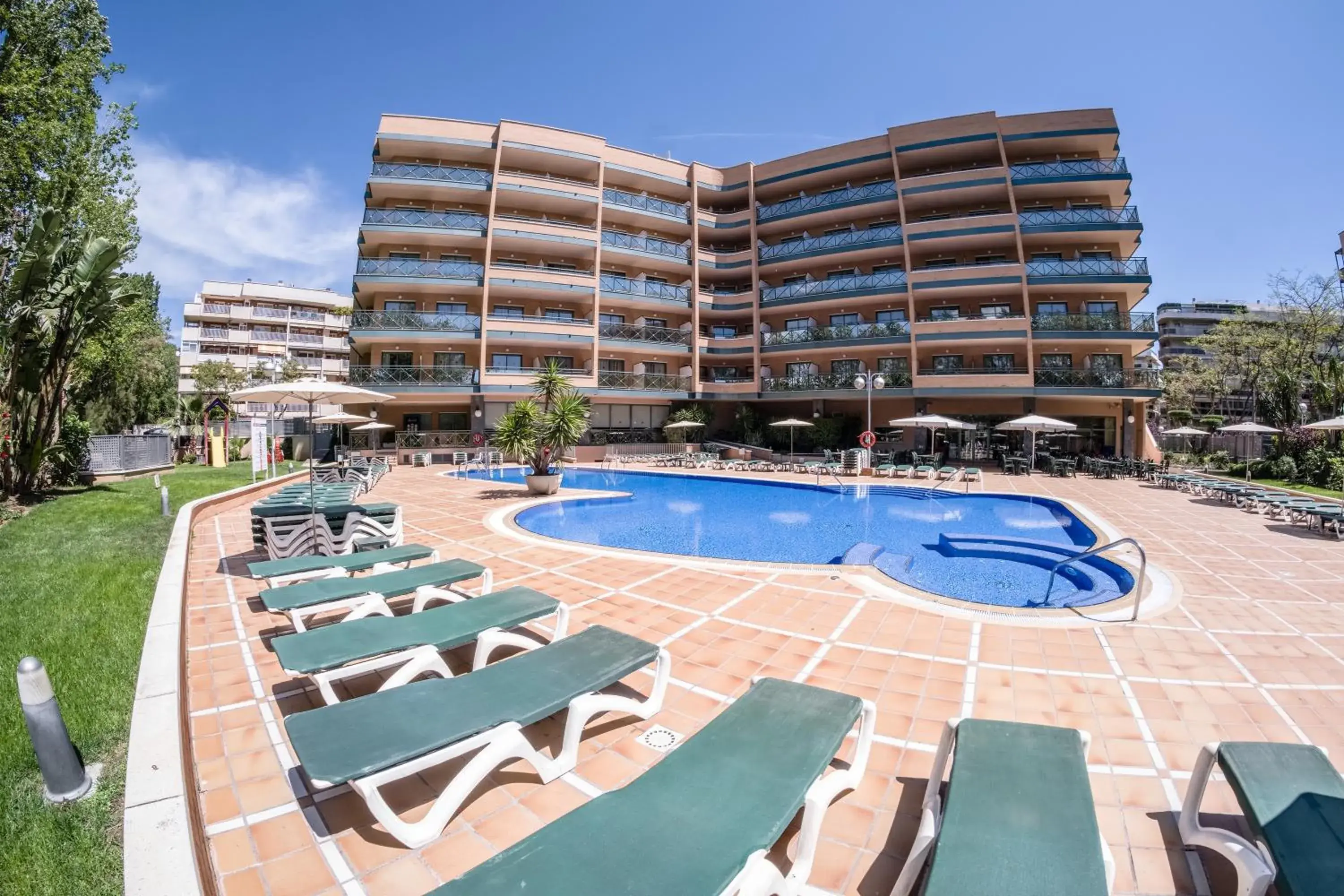 Balcony/Terrace, Pool View in Hotel California Palace