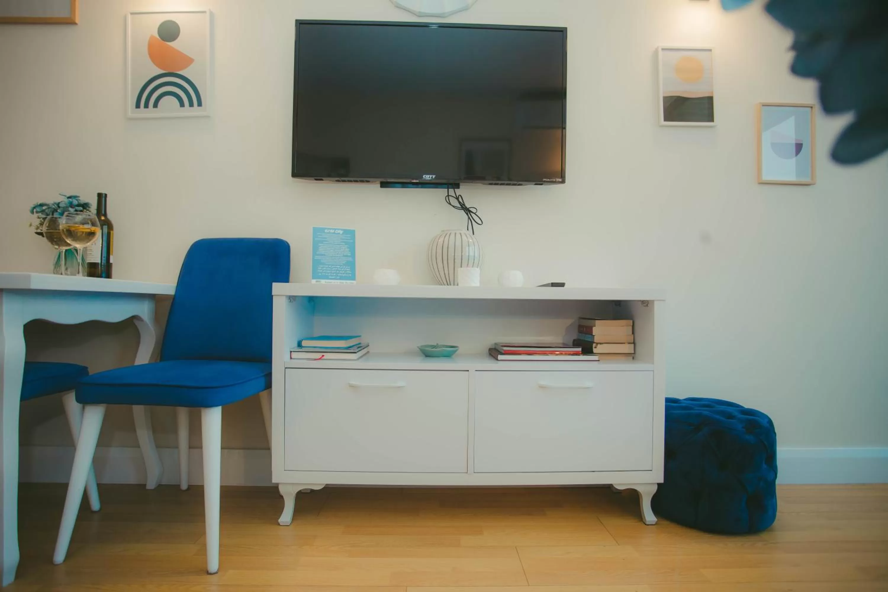 TV and multimedia, TV/Entertainment Center in Luxury Sea View Aparthotel In Orbi City Batumi