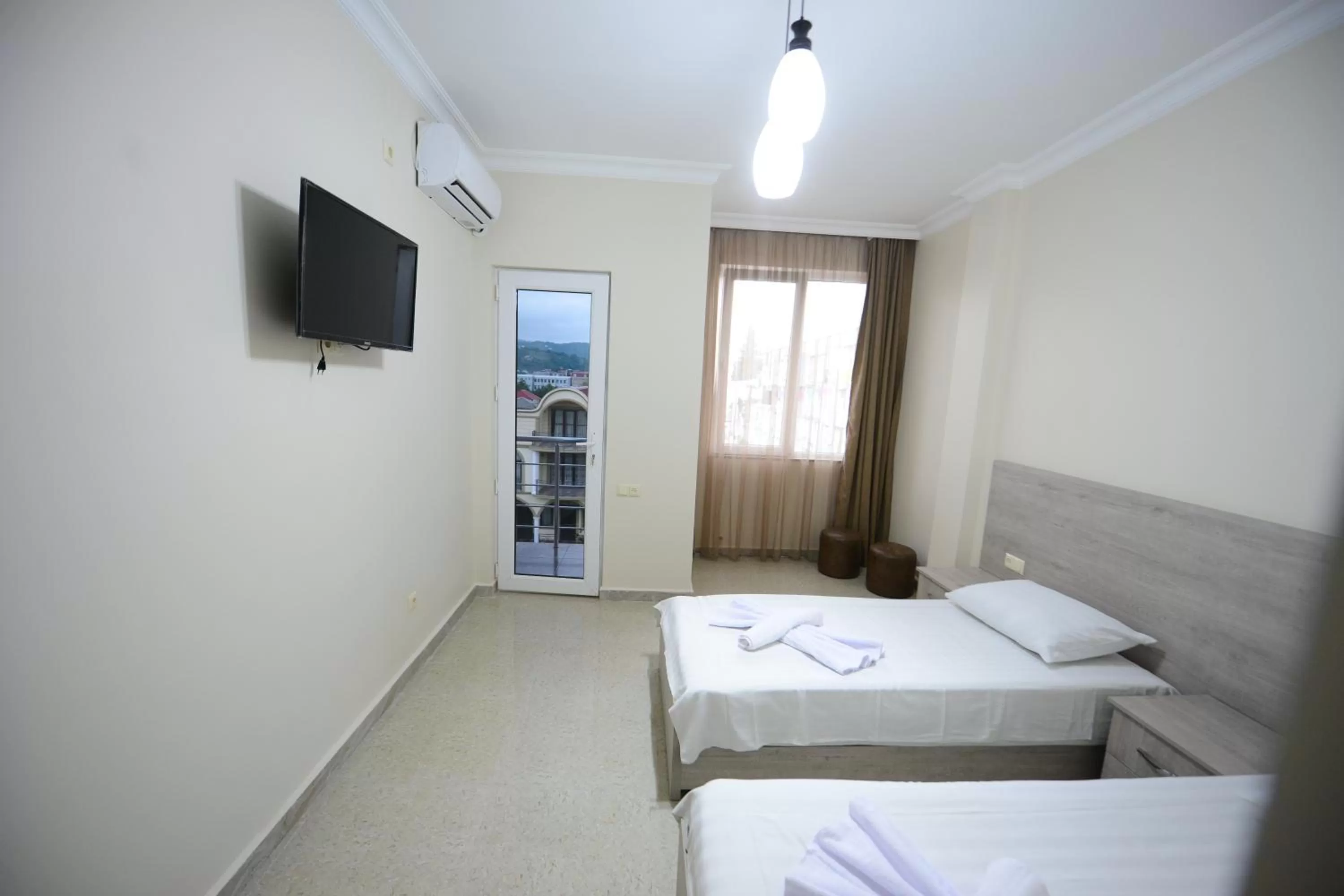 Photo of the whole room, Bed in Family Hotel