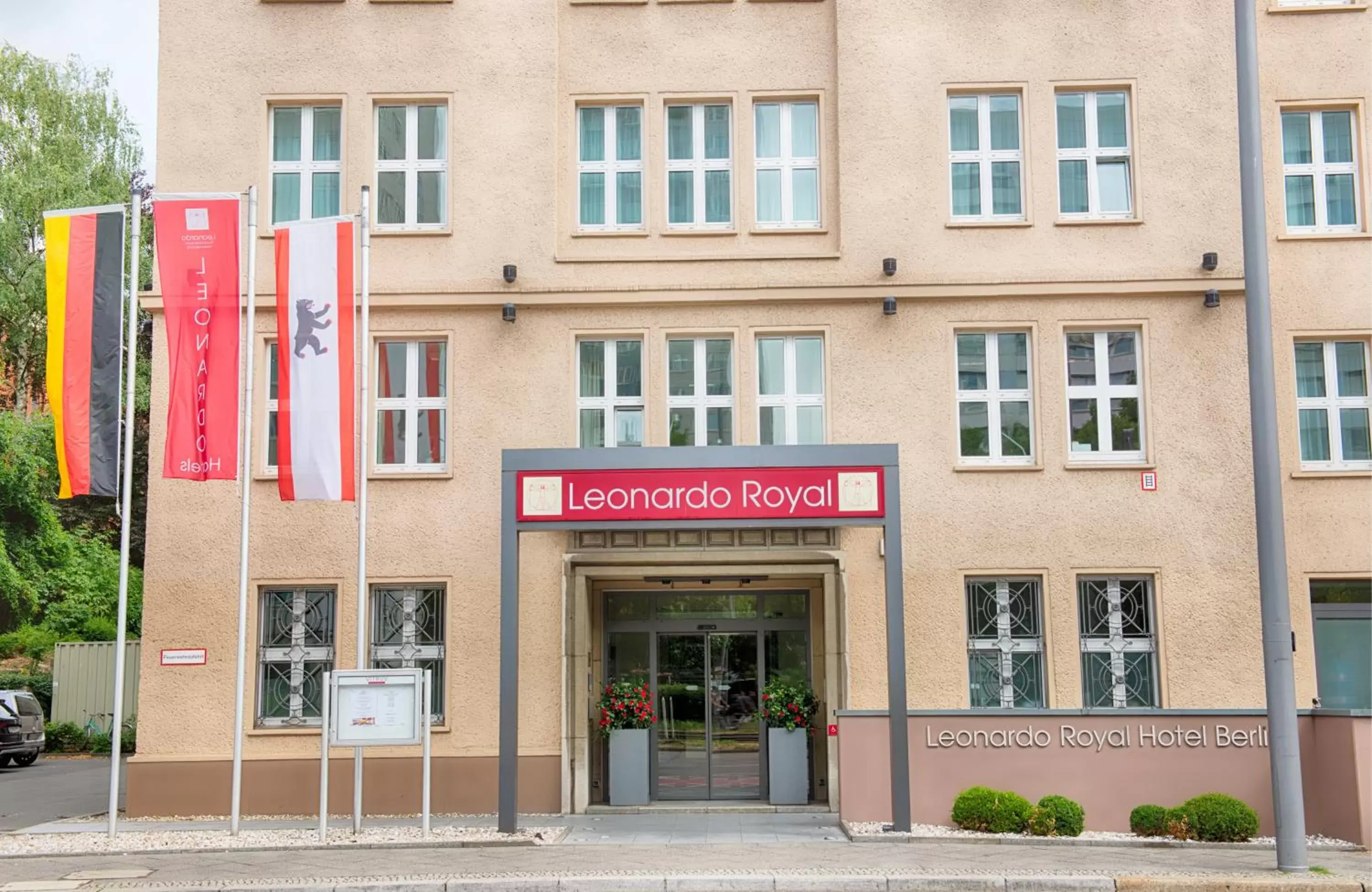 Facade/entrance, Property Building in Leonardo Royal Hotel Berlin Alexanderplatz