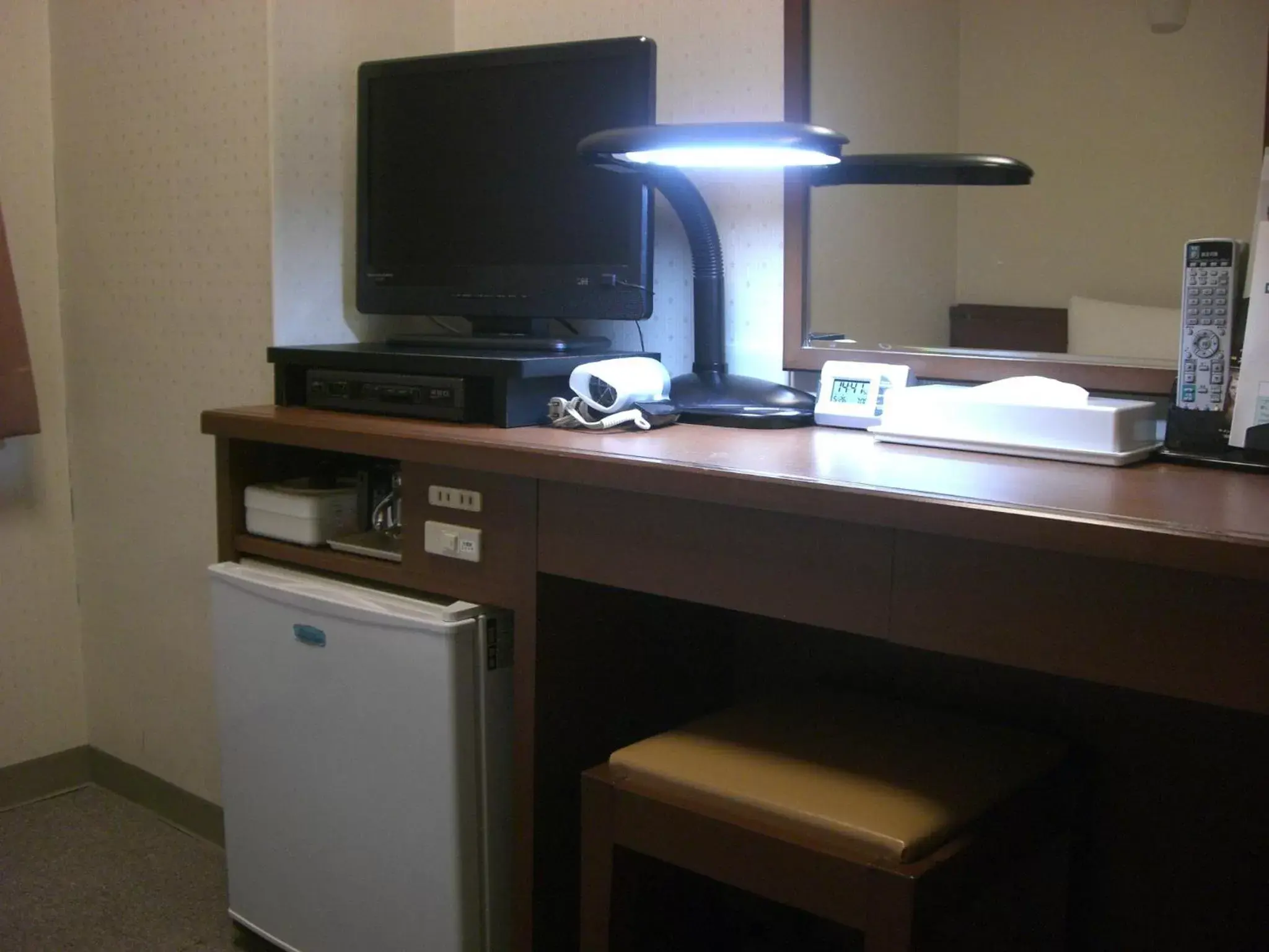 TV and multimedia, TV/Entertainment Center in Kochi Green Hotel Harimayabashi