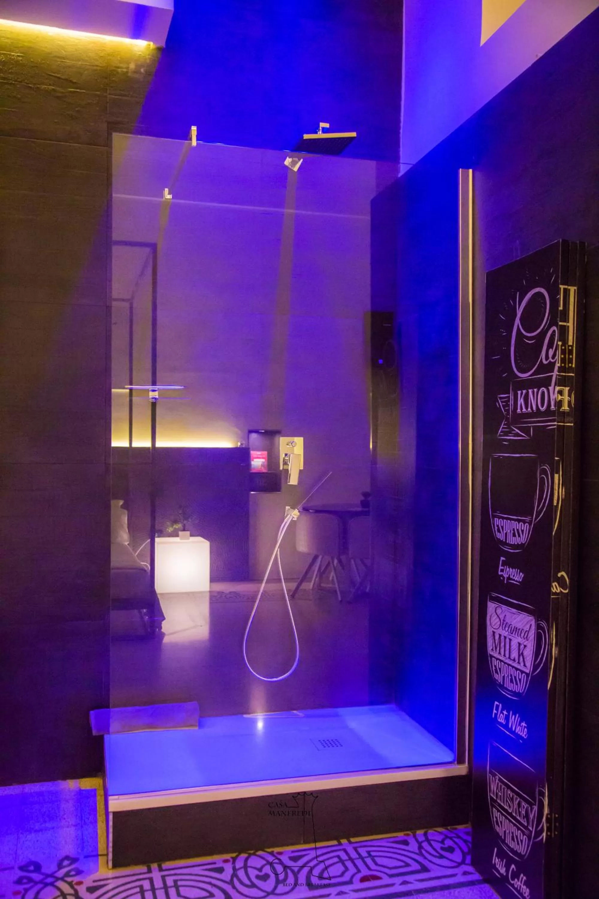 Shower in Casa Manfredi - Manfredi Homes&Villas