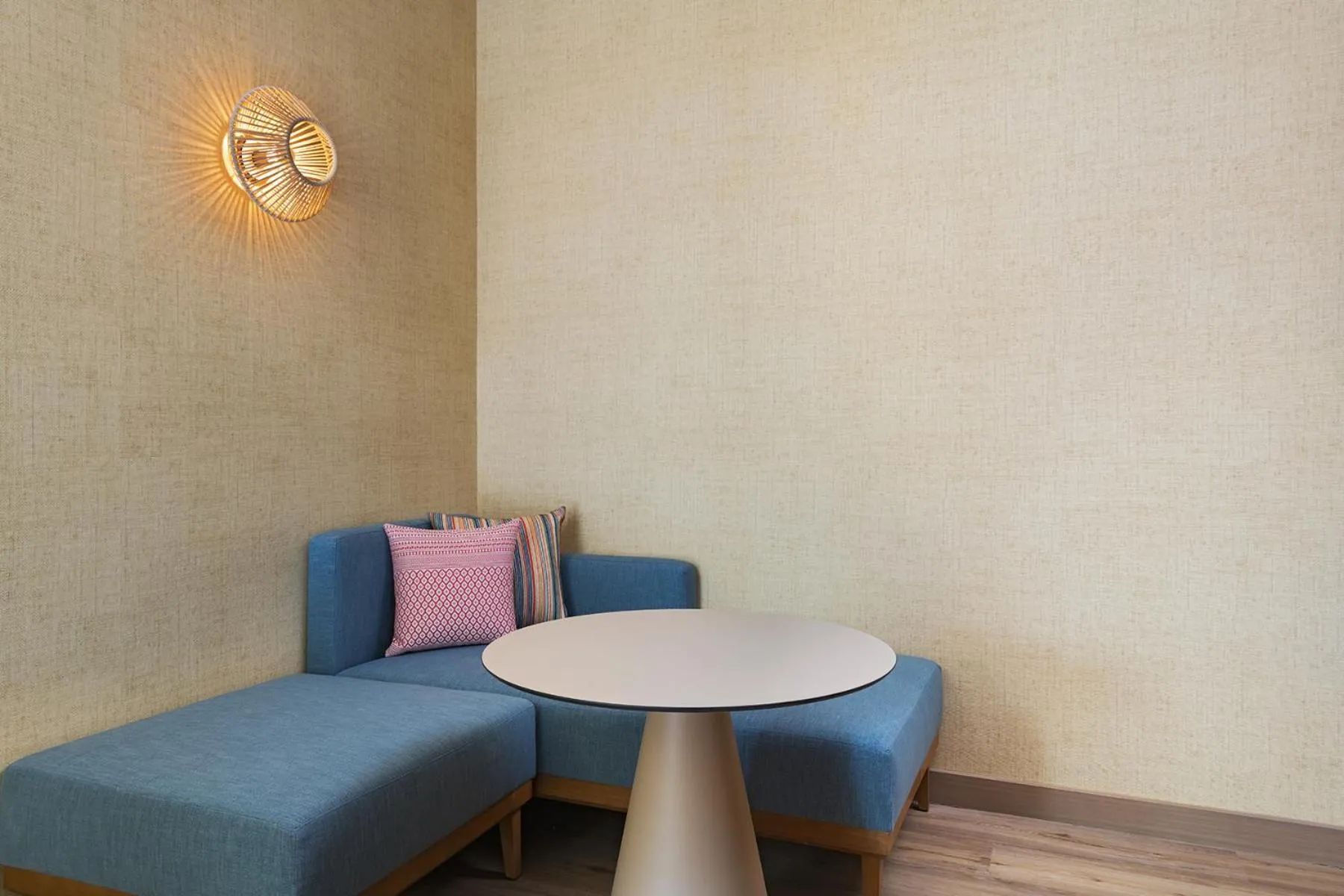 Living room in Aloft Playa del Carmen