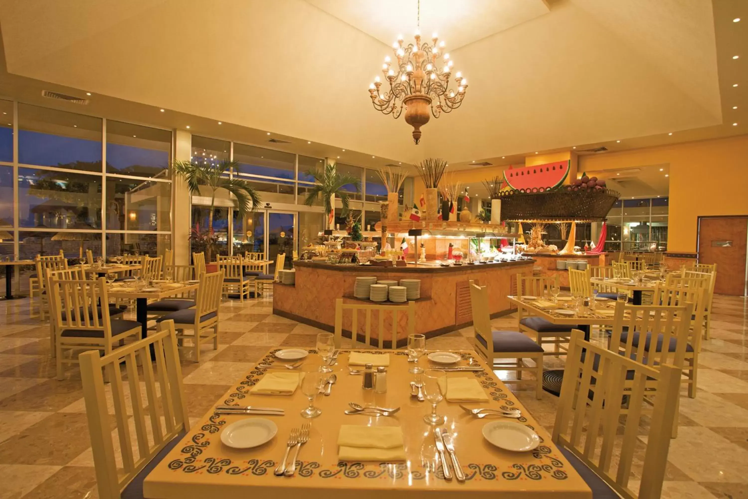 Restaurant/Places to Eat in Grand Park Royal Cancun