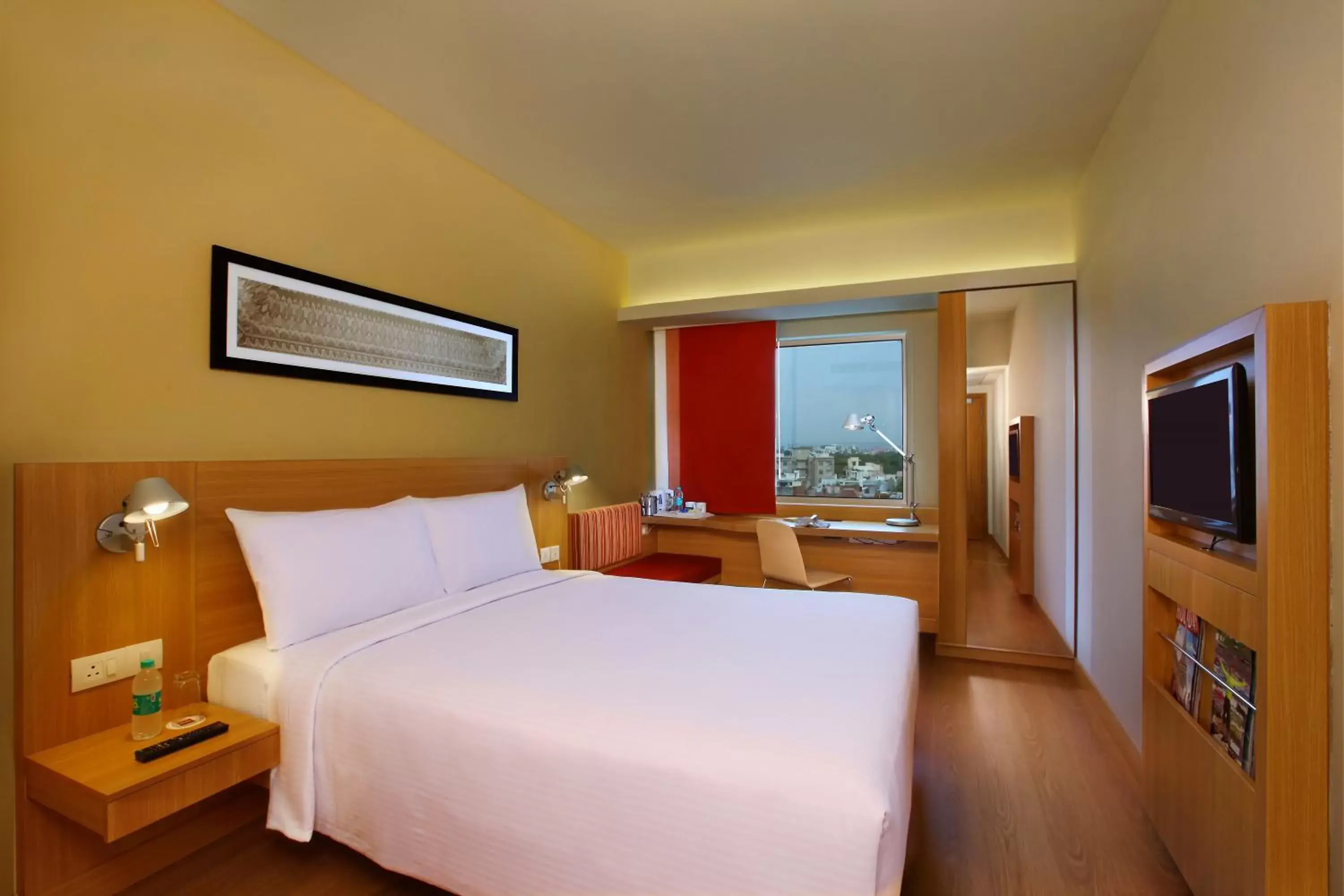 Photo of the whole room, Bed in ibis Jaipur Civil Lines - An Accor Brand