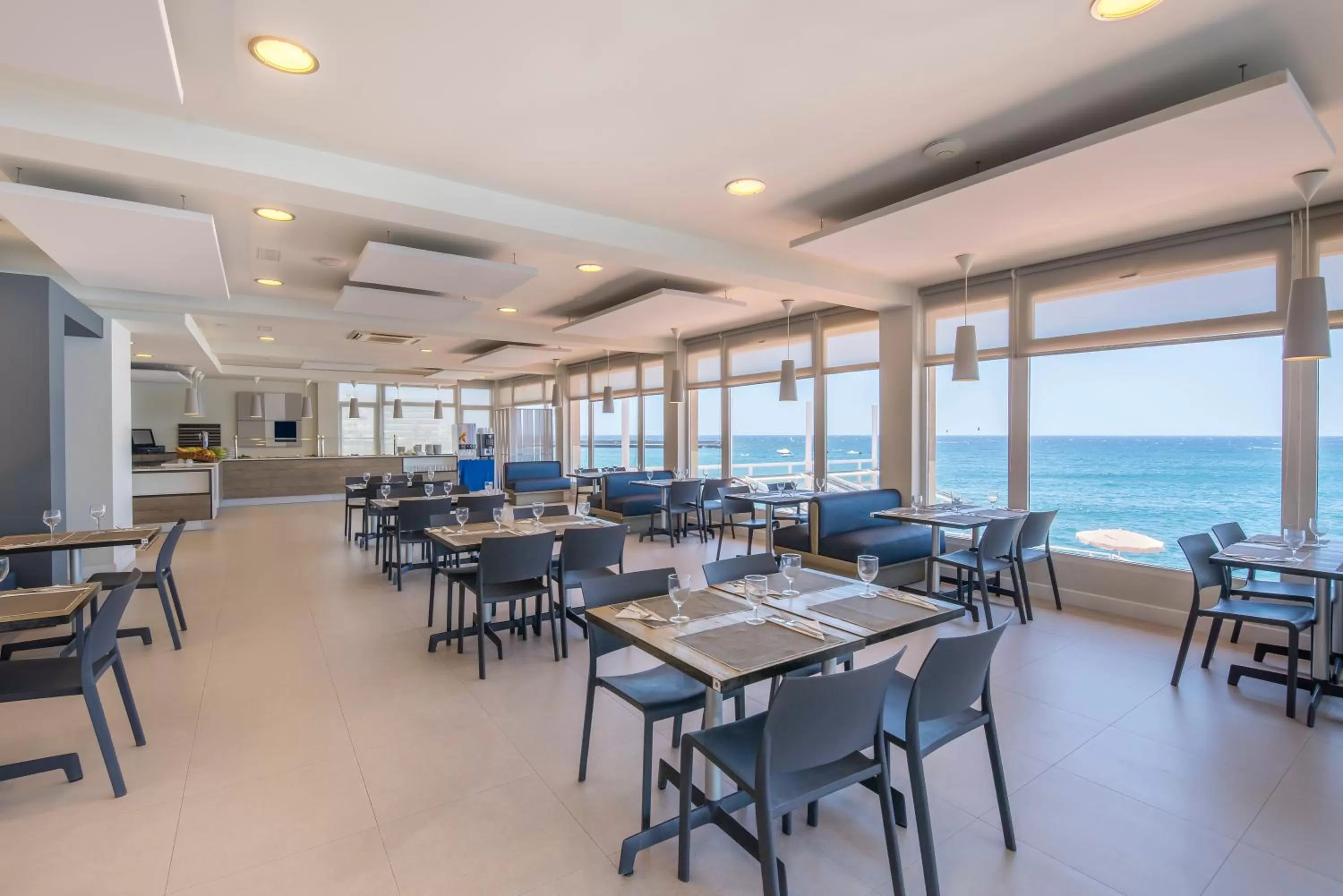 Restaurant/places to eat in Hotel Médano