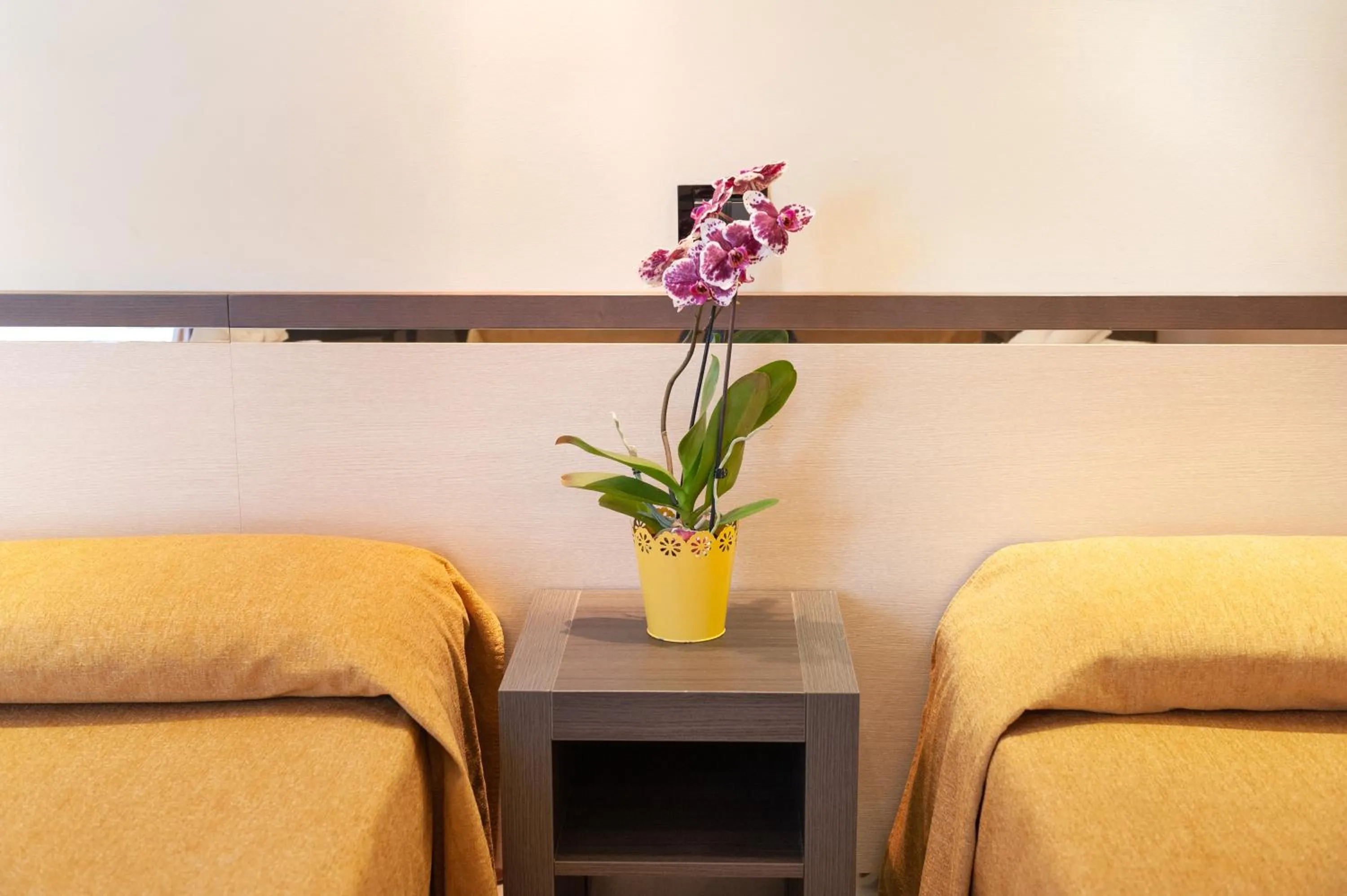 Decorative detail in Hotel Mondial