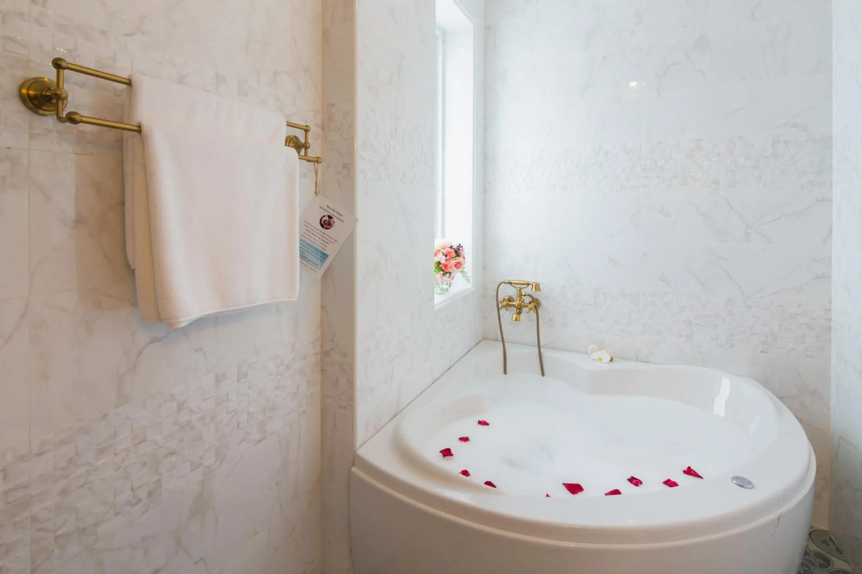 Shower, Bathroom in The Velvet Orchid