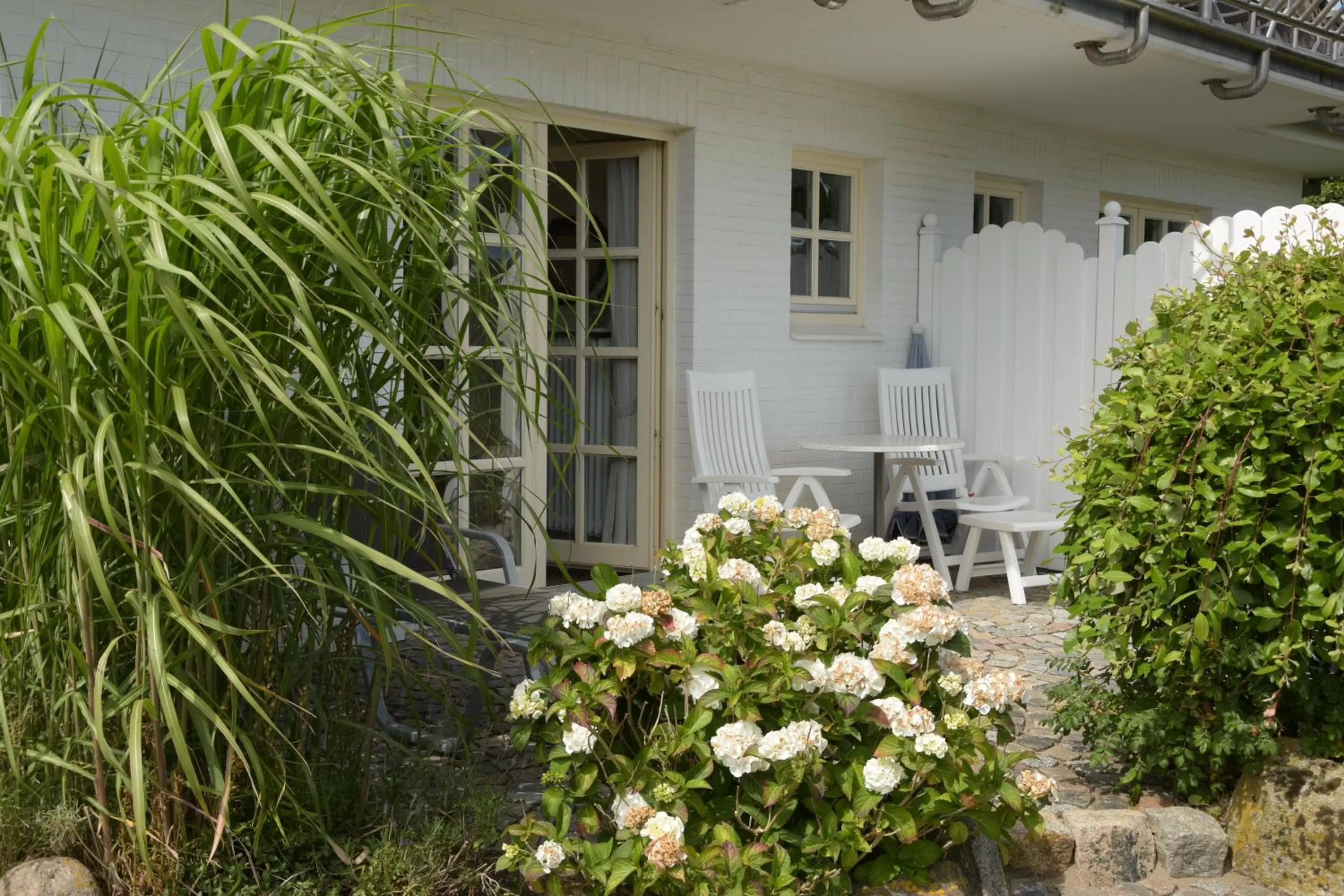 Garden view in Hotel garni Seeluft Büsum