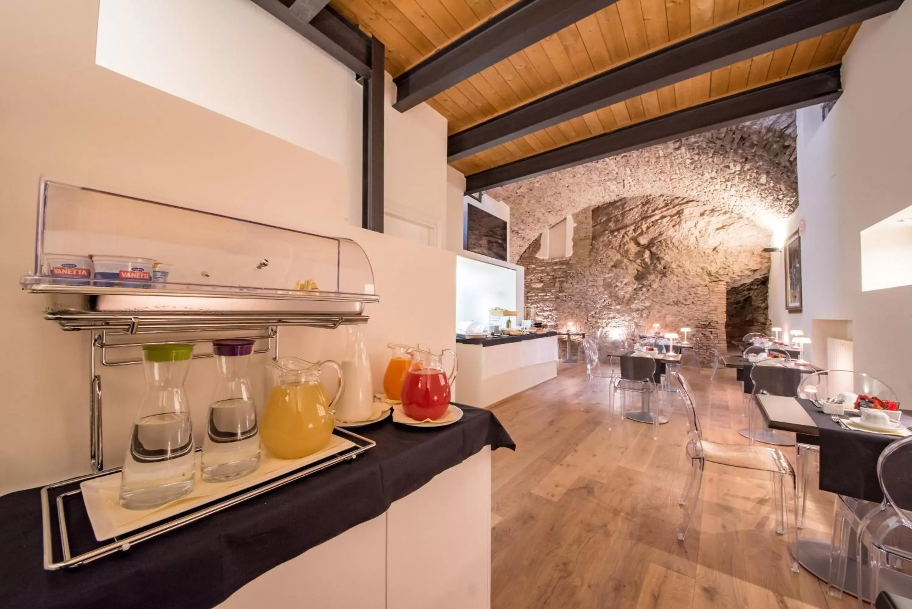 Breakfast, Kitchen/Kitchenette in Hotel Il Palazzo