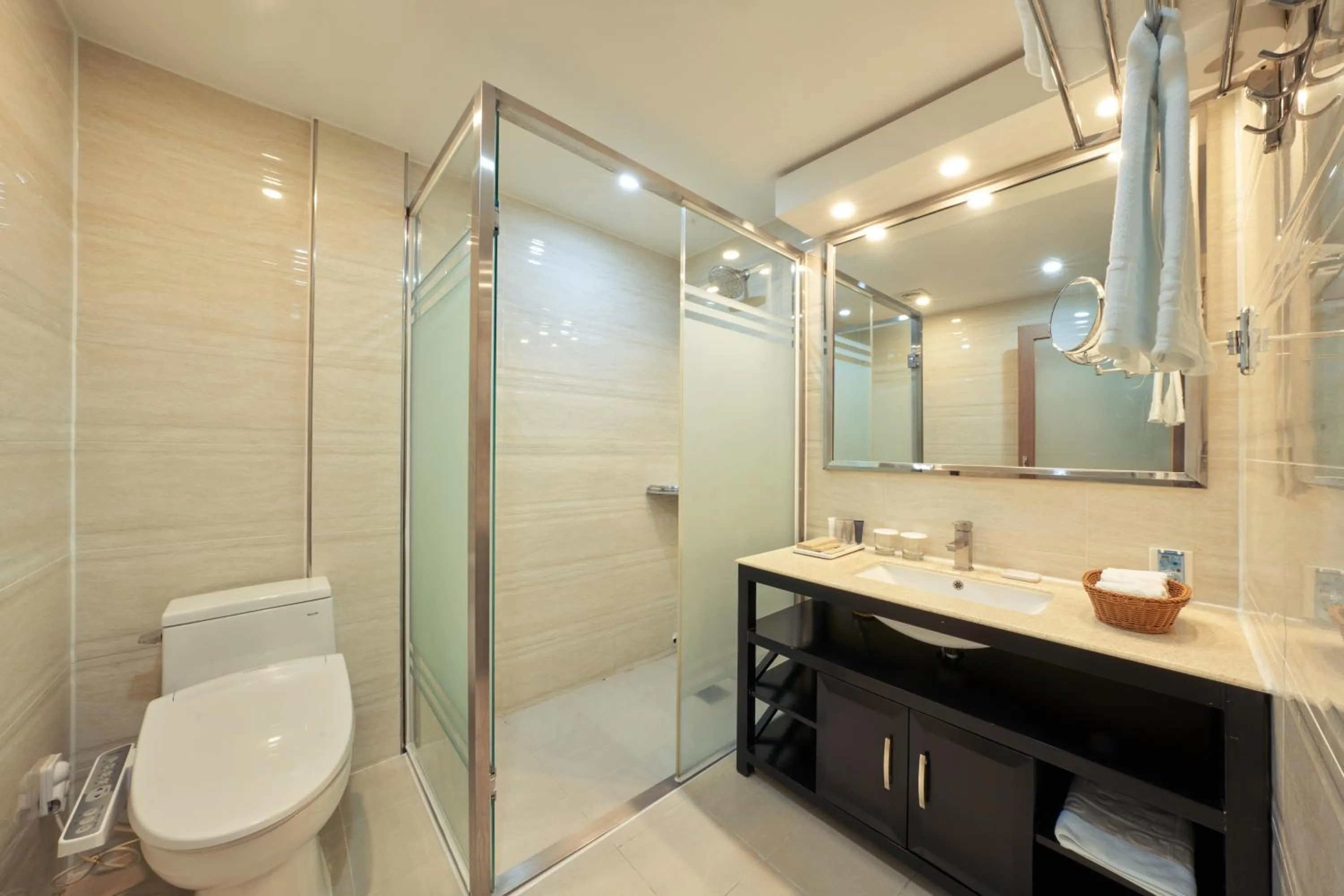 Gyeongju GG Tourist Hotel