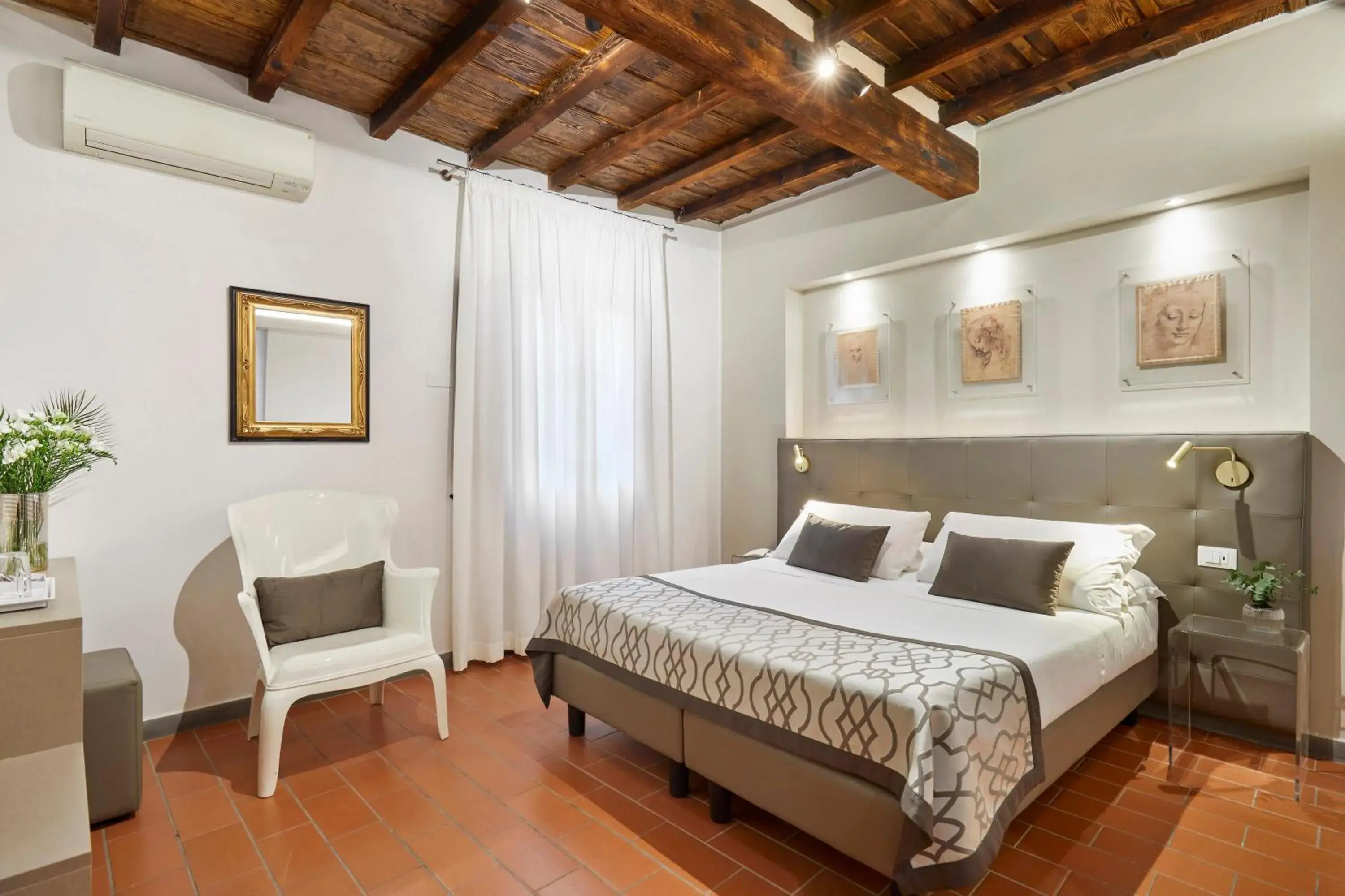 Photo of the whole room, Bed in Sette Angeli Rooms