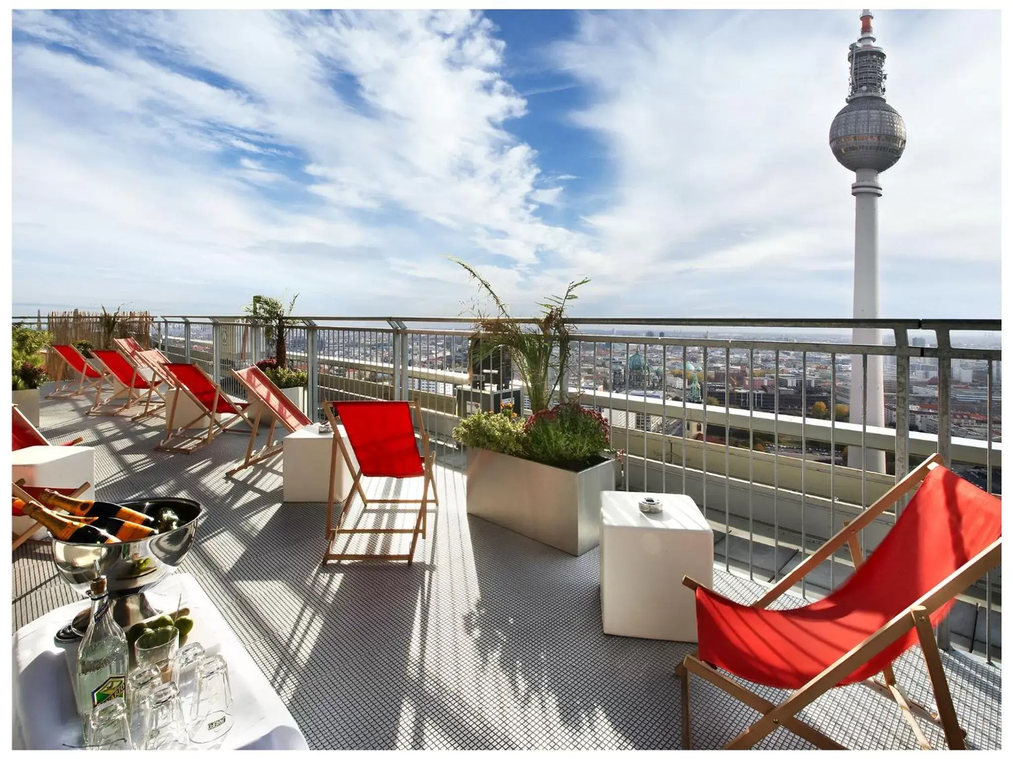 Balcony/Terrace, Patio/Outdoor Area in Park Inn by Radisson Berlin Alexanderplatz