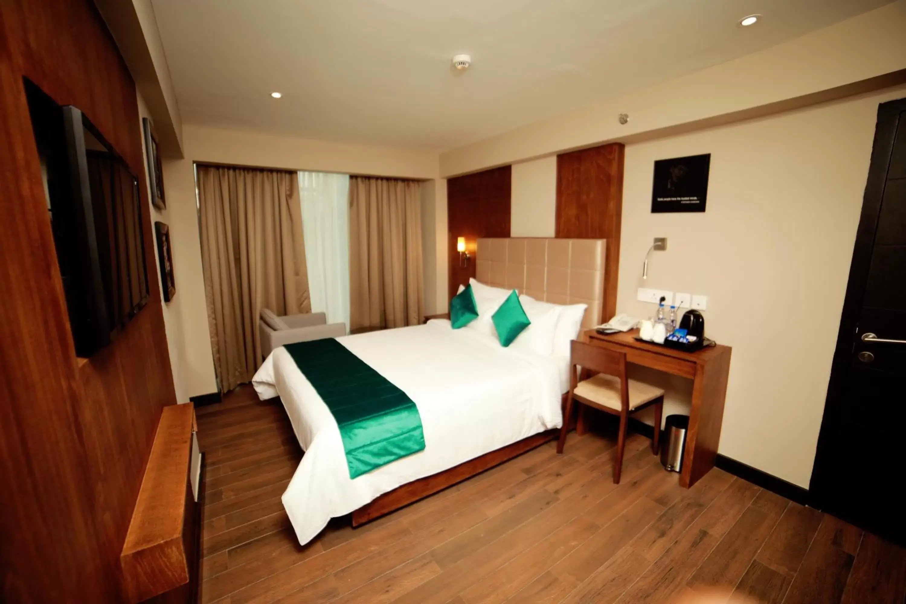 Double Room with Private Bathroom in YASH INTERNATIONAL Double Room with Private Bathroom in YASH INTERNATIONAL