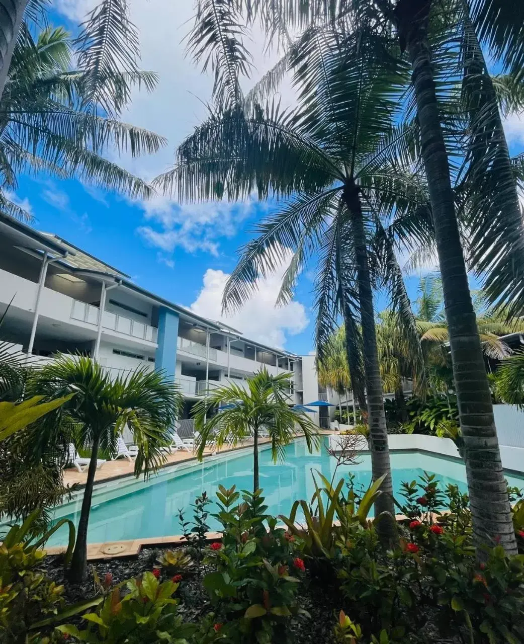 Pool view, Swimming Pool in at Marina Shores