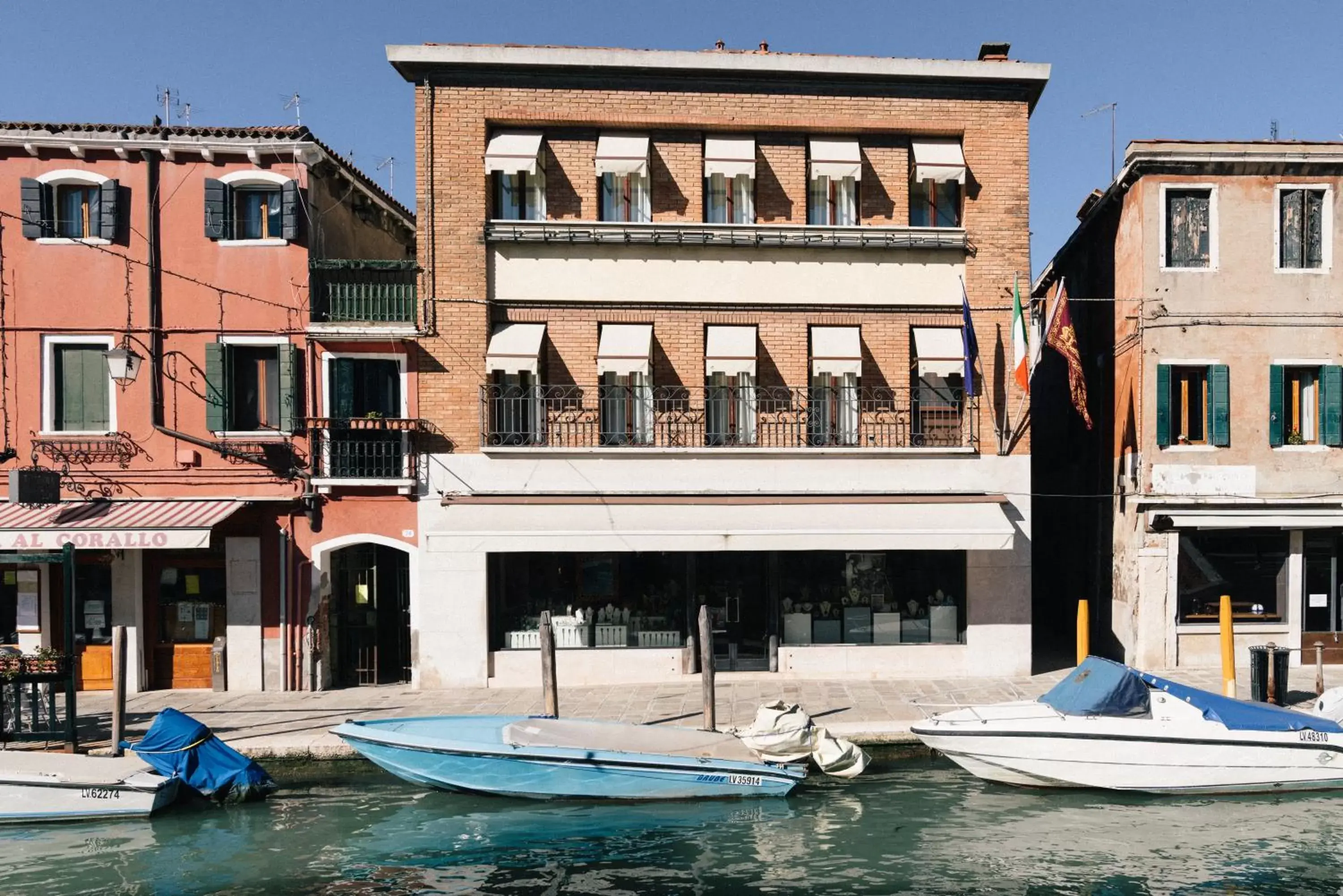 Property Building in Murano Palace