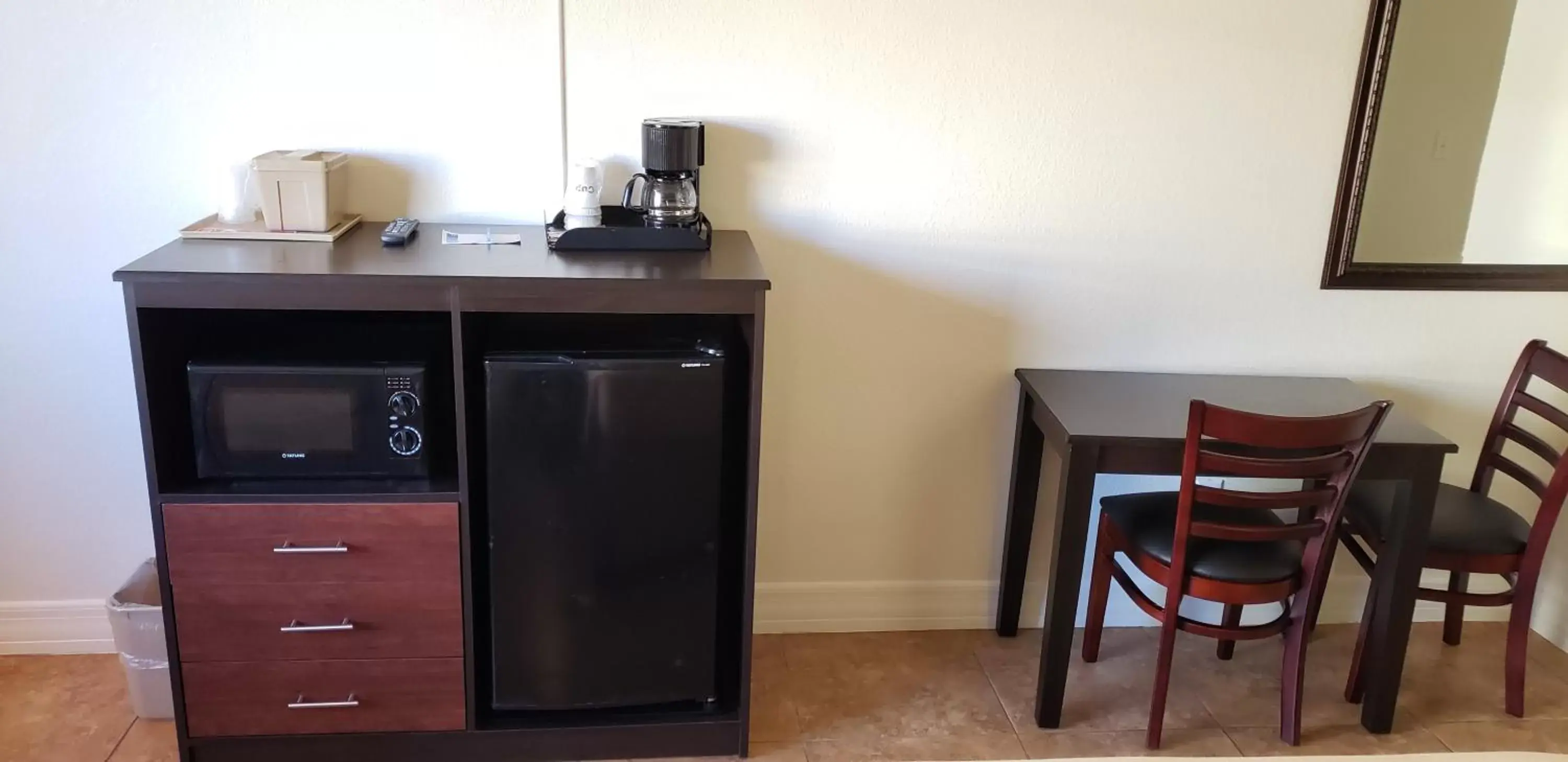 Coffee/Tea Facilities in Oceanfront Inn and Suites - Ormond