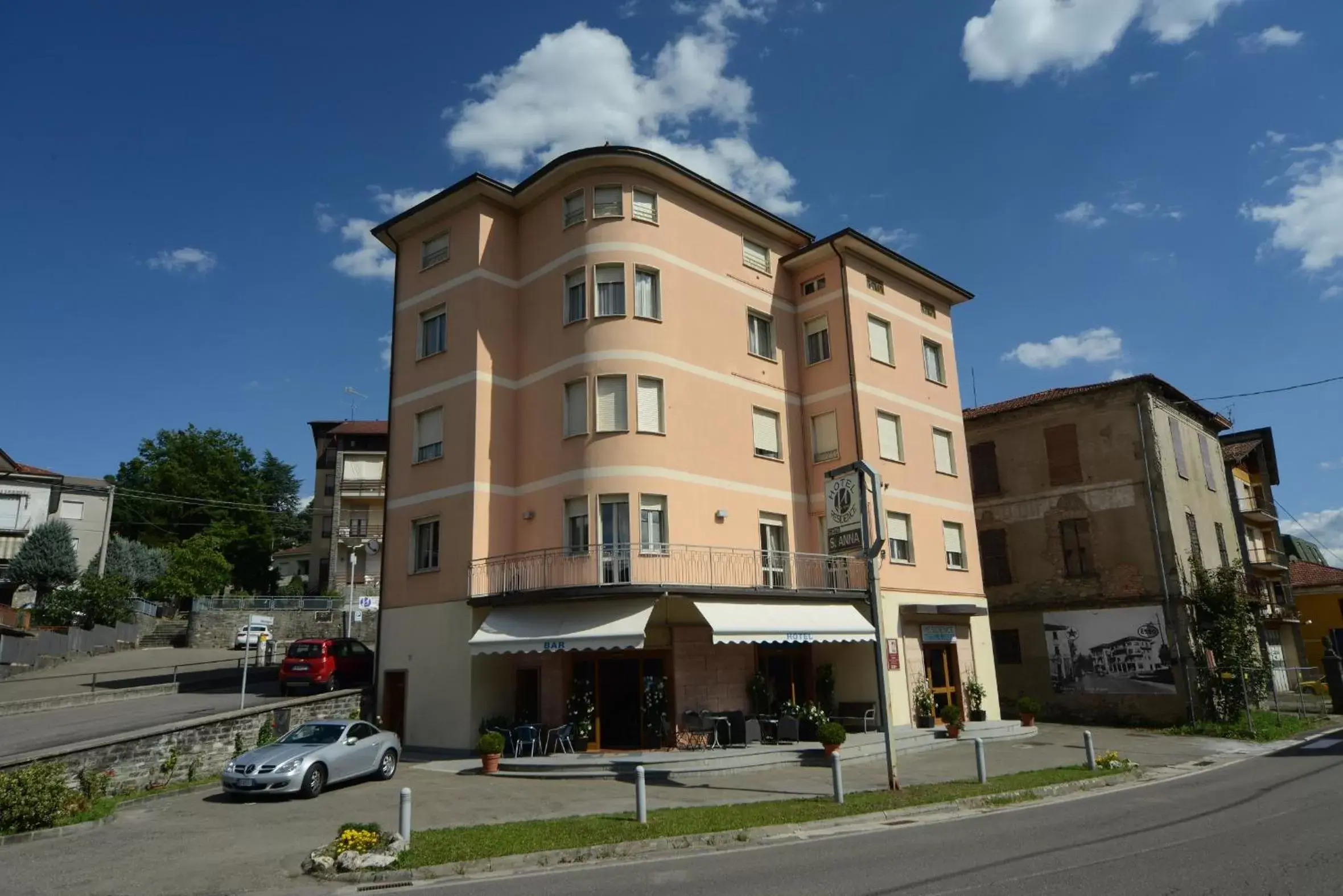 Facade/entrance, Property Building in Hotel Residence Sant'Anna