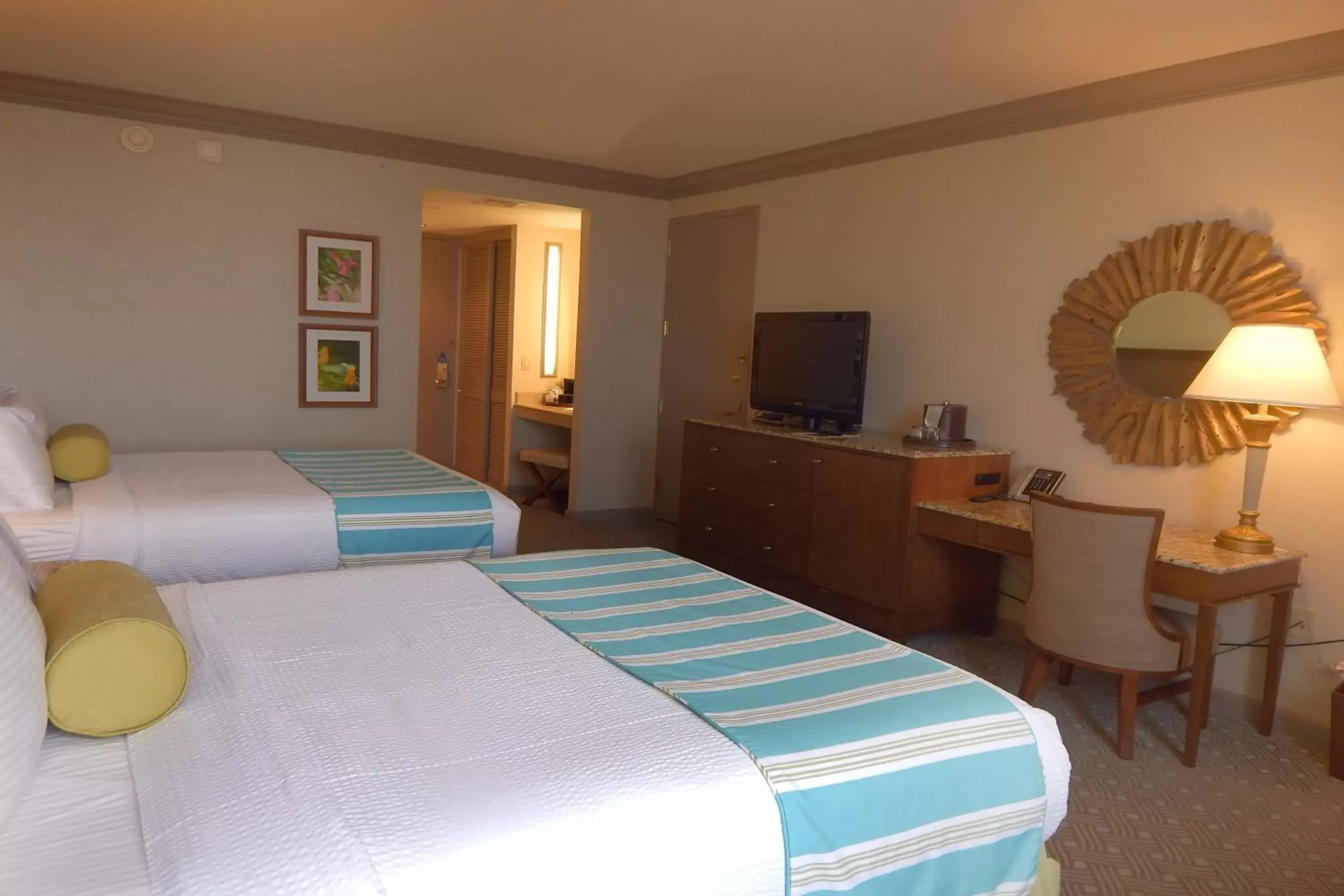 Queen Room with Two Queen Beds - Pyramid View in Moody Gardens Hotel, Spa and Convention Center