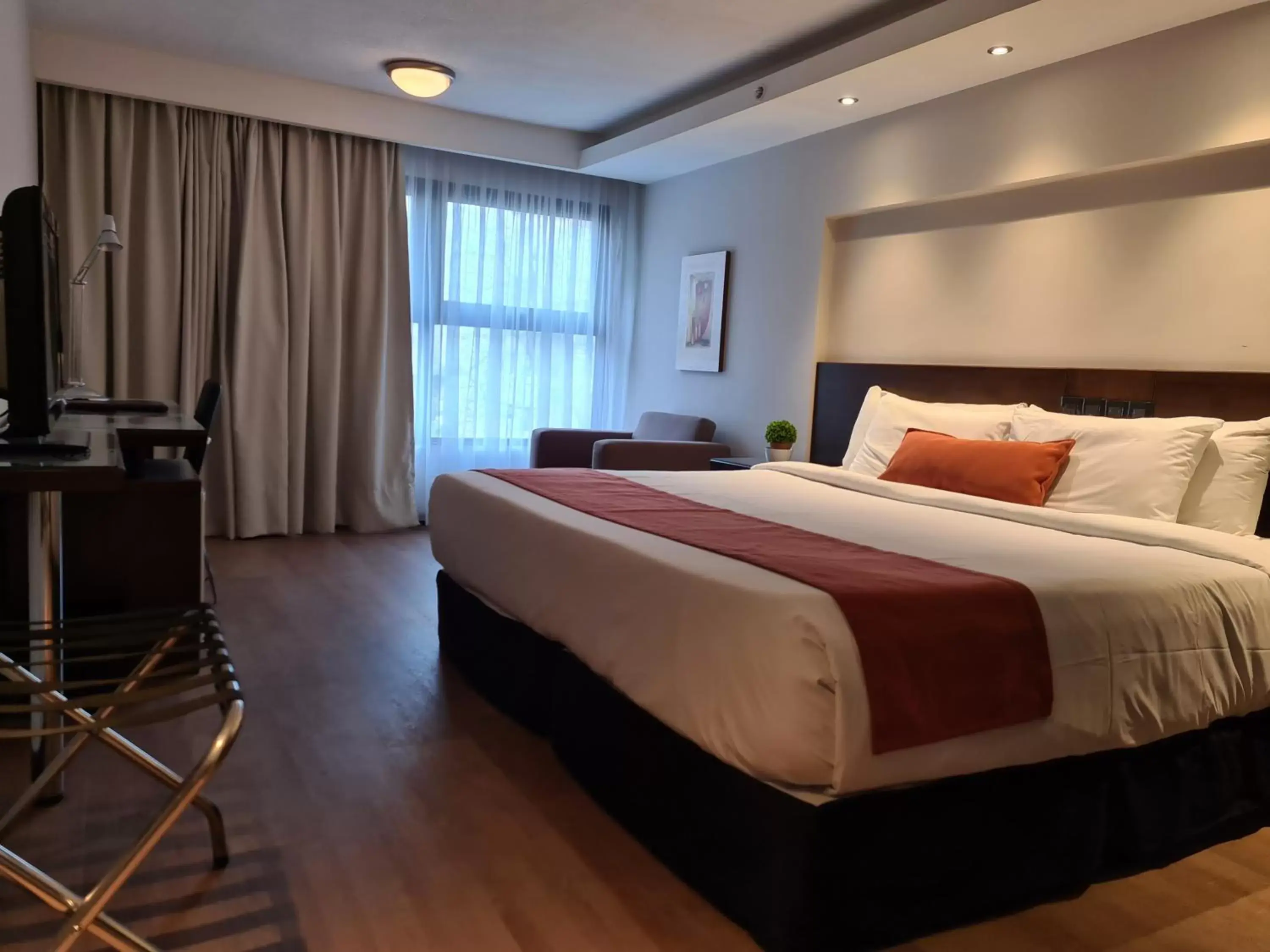 Photo of the whole room, Bed in Crystal Tower