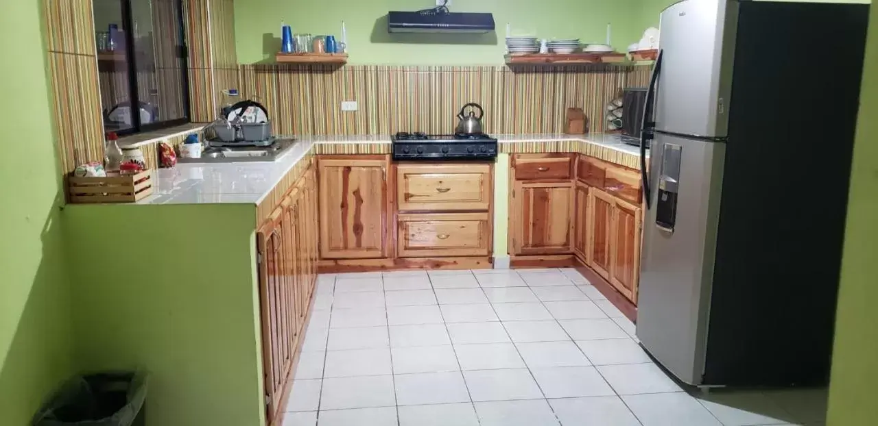 Kitchen/Kitchenette in Villas La Quinta