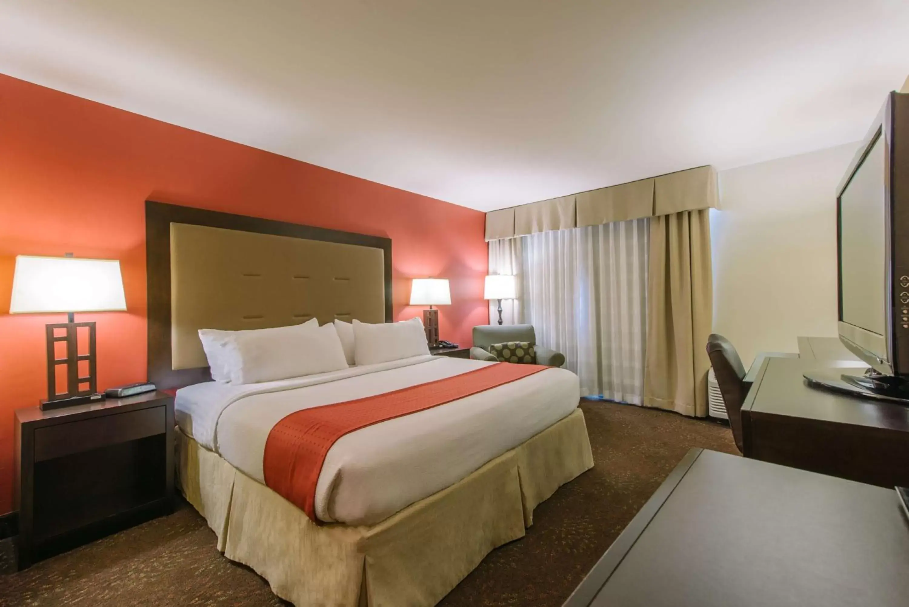 Bedroom, Bed in Hotel MTK Mount Kisco