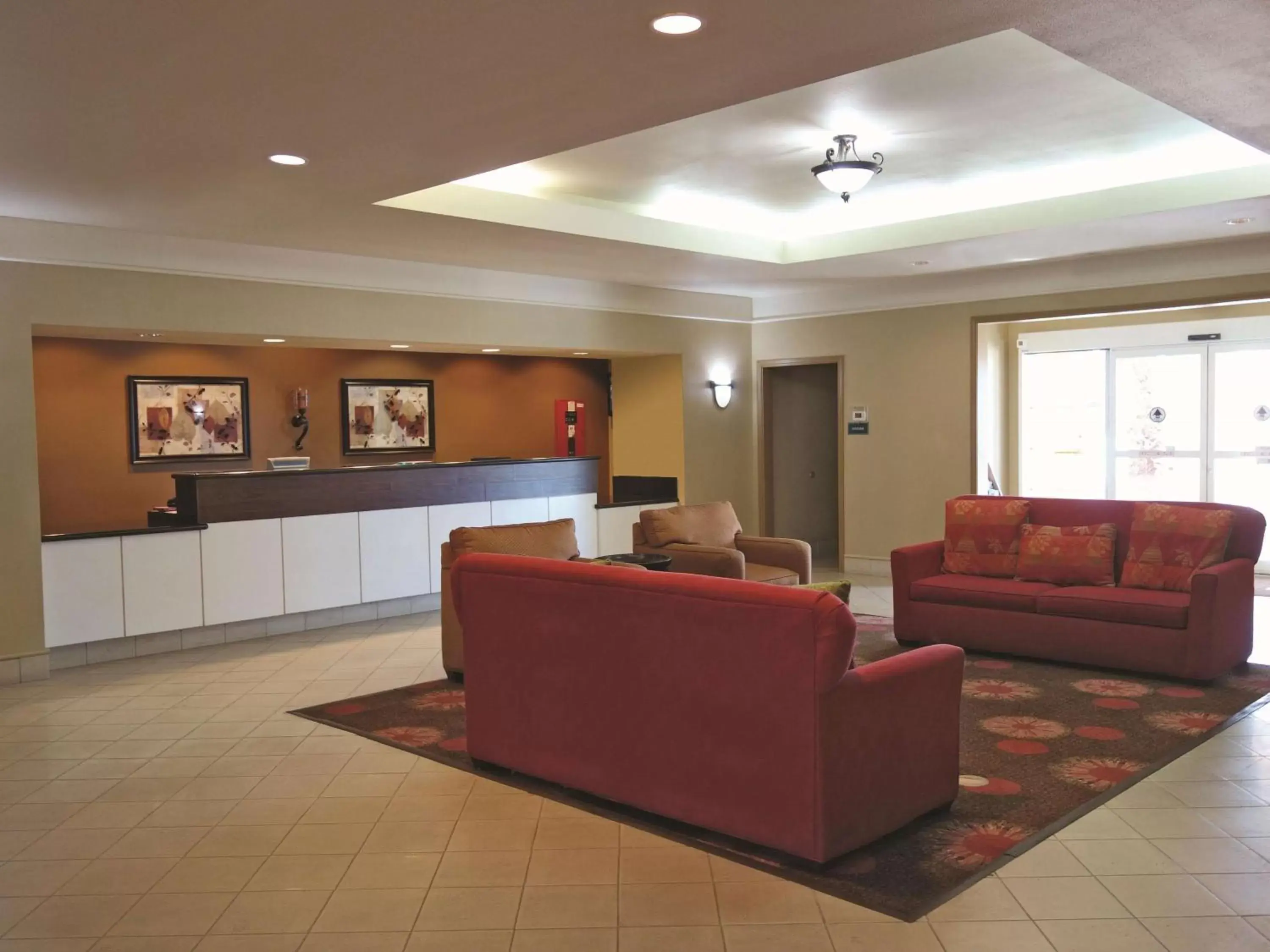 Lobby or reception in La Quinta by Wyndham Seguin Lobby or reception in La Quinta by Wyndham Seguin