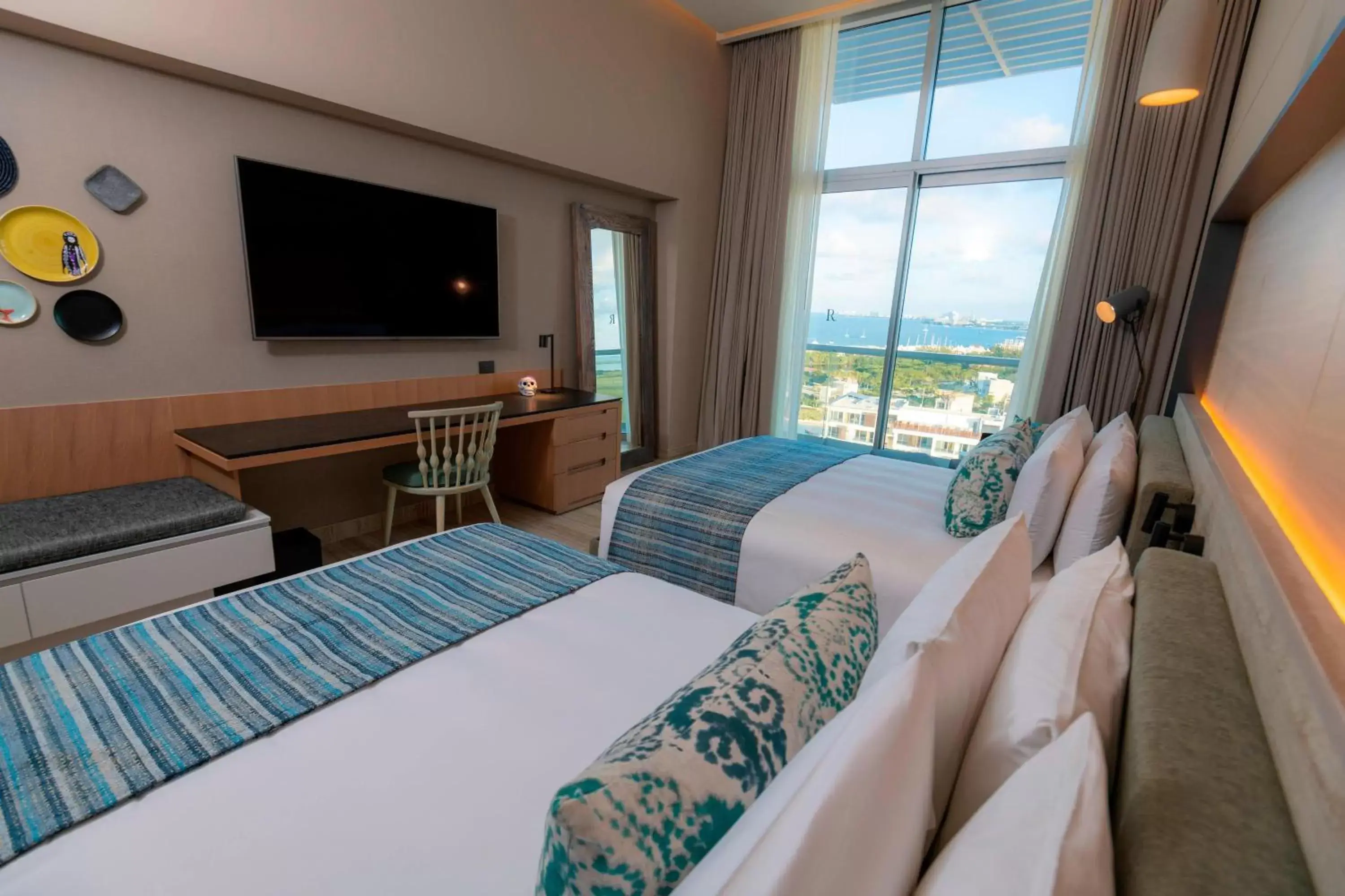Photo of the whole room, Bed in Renaissance Cancun Resort & Marina